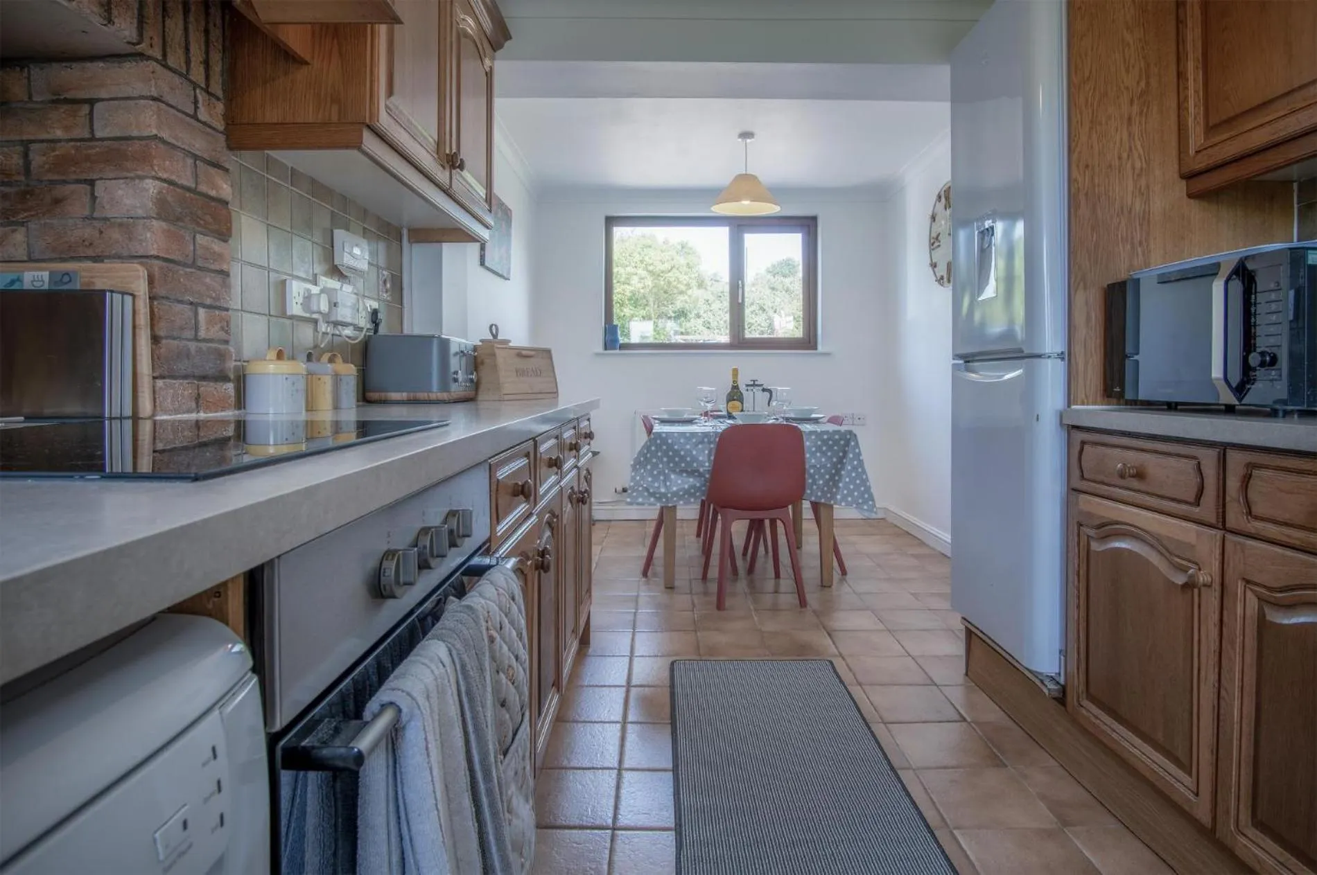 Floor plan in Avoca - 3 Bedroom Holiday Home - Llangennith