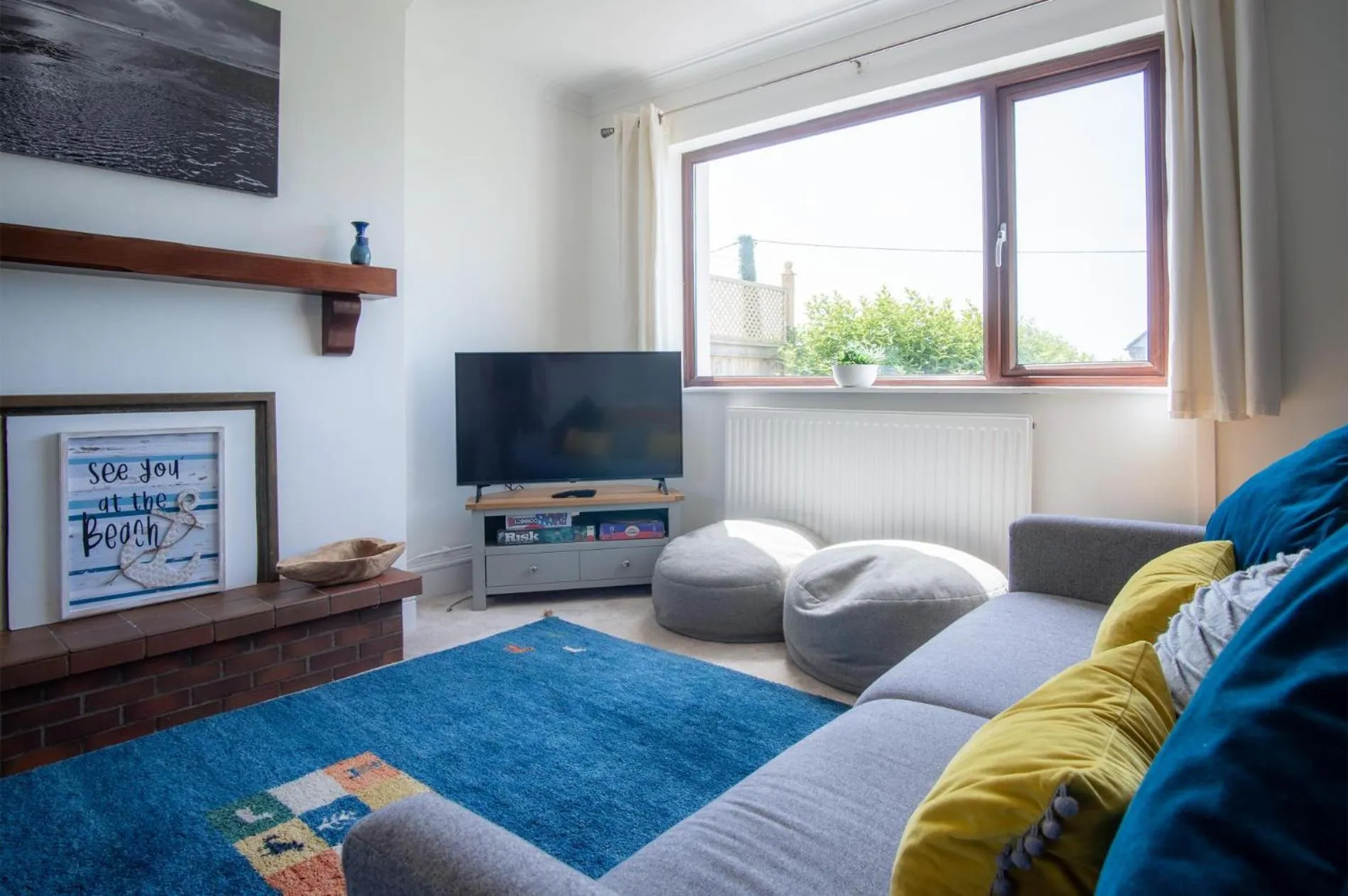 Floor plan, Bed in Avoca - 3 Bedroom Holiday Home - Llangennith