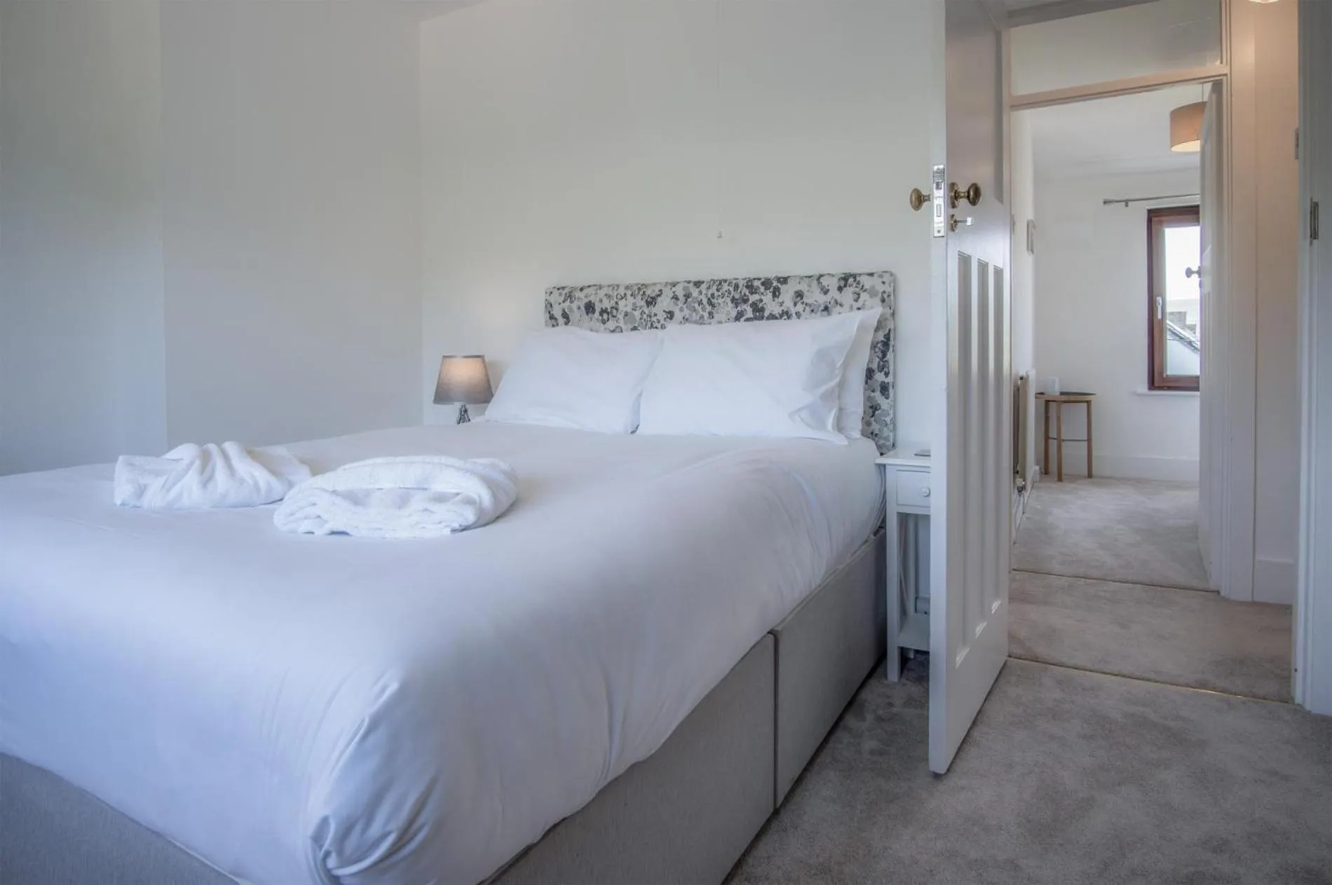 Floor plan, Bed in Avoca - 3 Bedroom Holiday Home - Llangennith