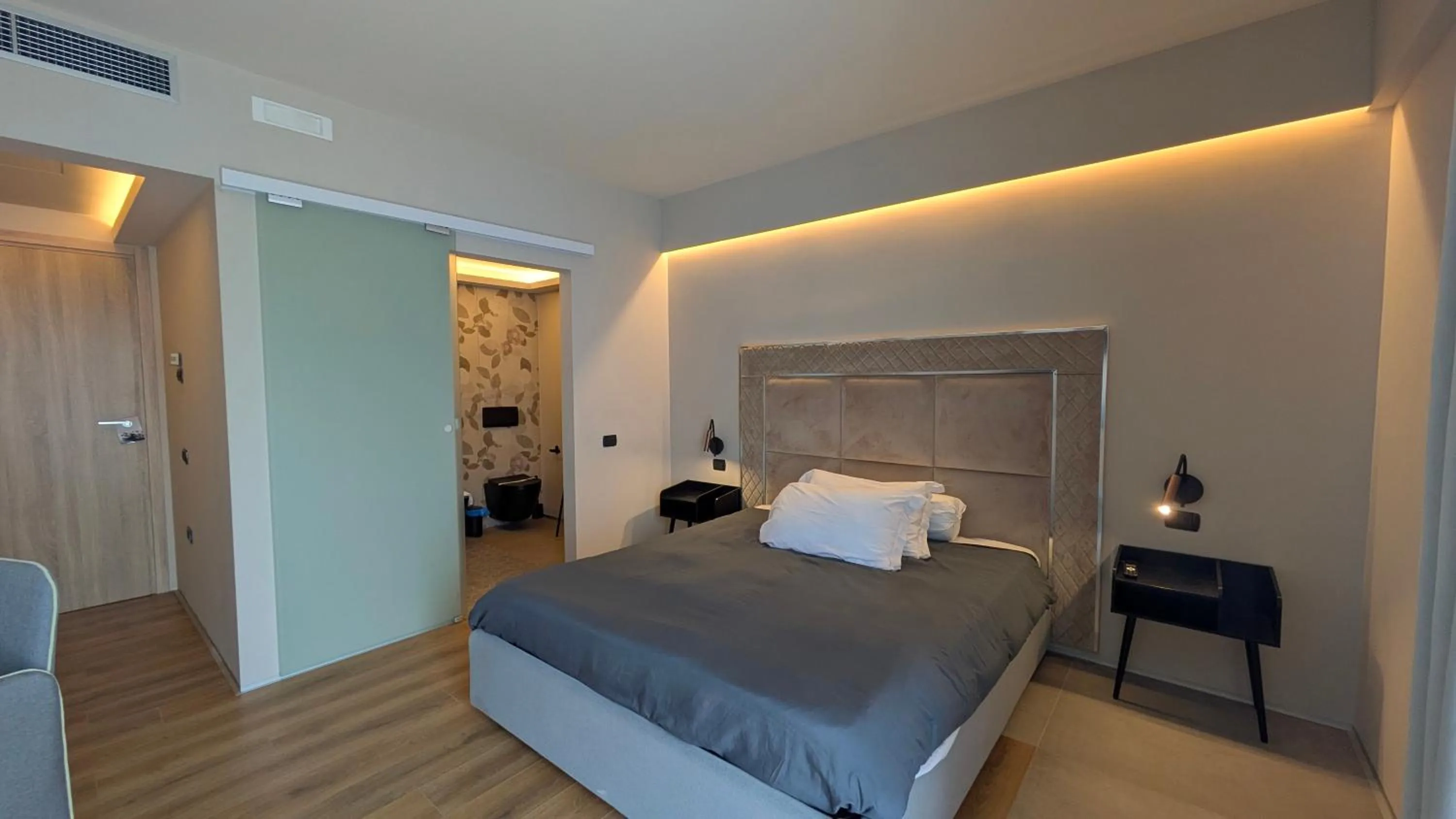 Bed in hotel garni Santa Caterina