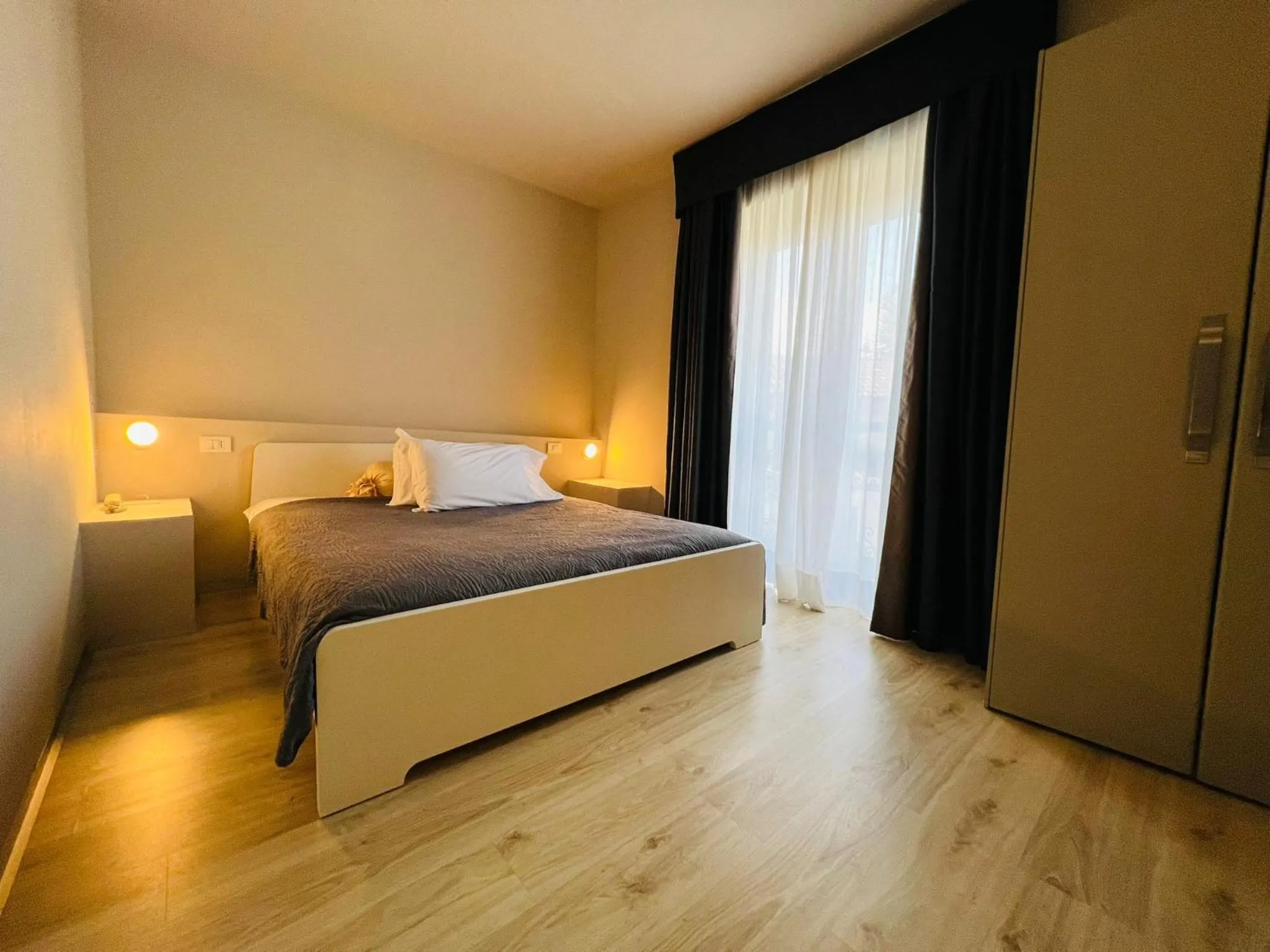 Bed in hotel garni Santa Caterina