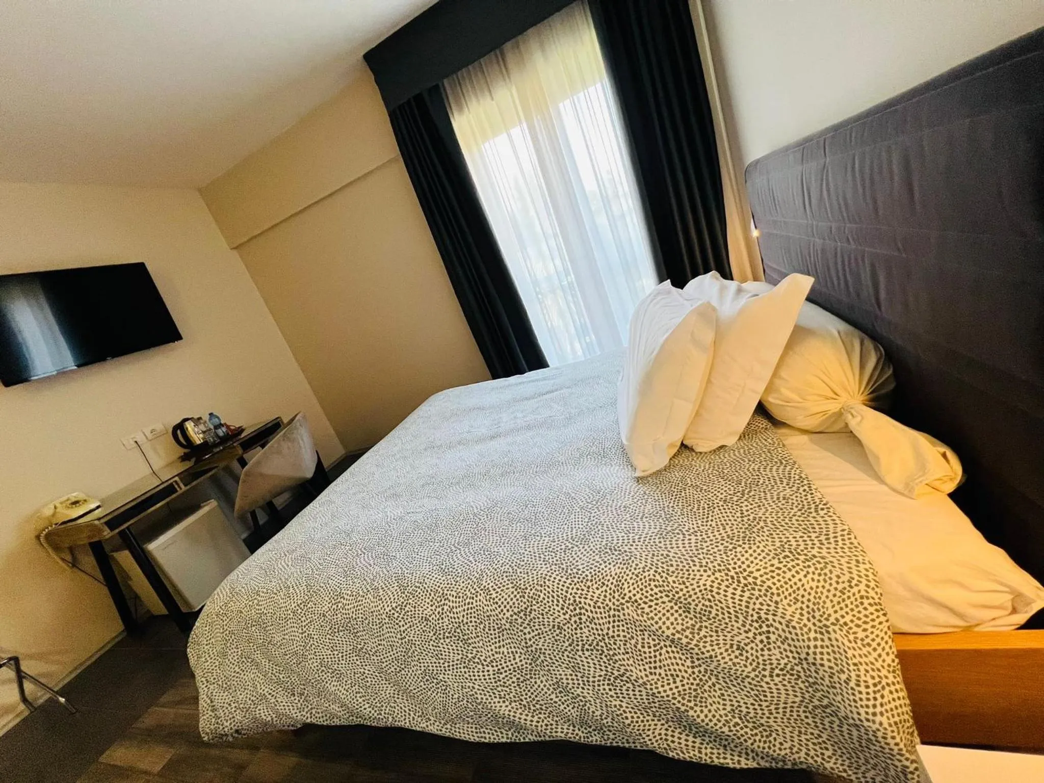 TV and multimedia, Bed in hotel garni Santa Caterina