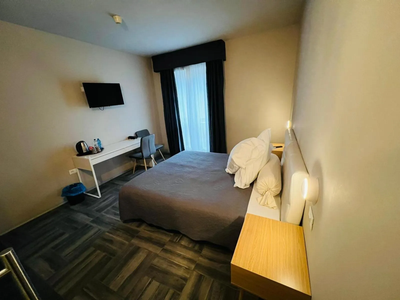 Property building, Bed in hotel garni Santa Caterina