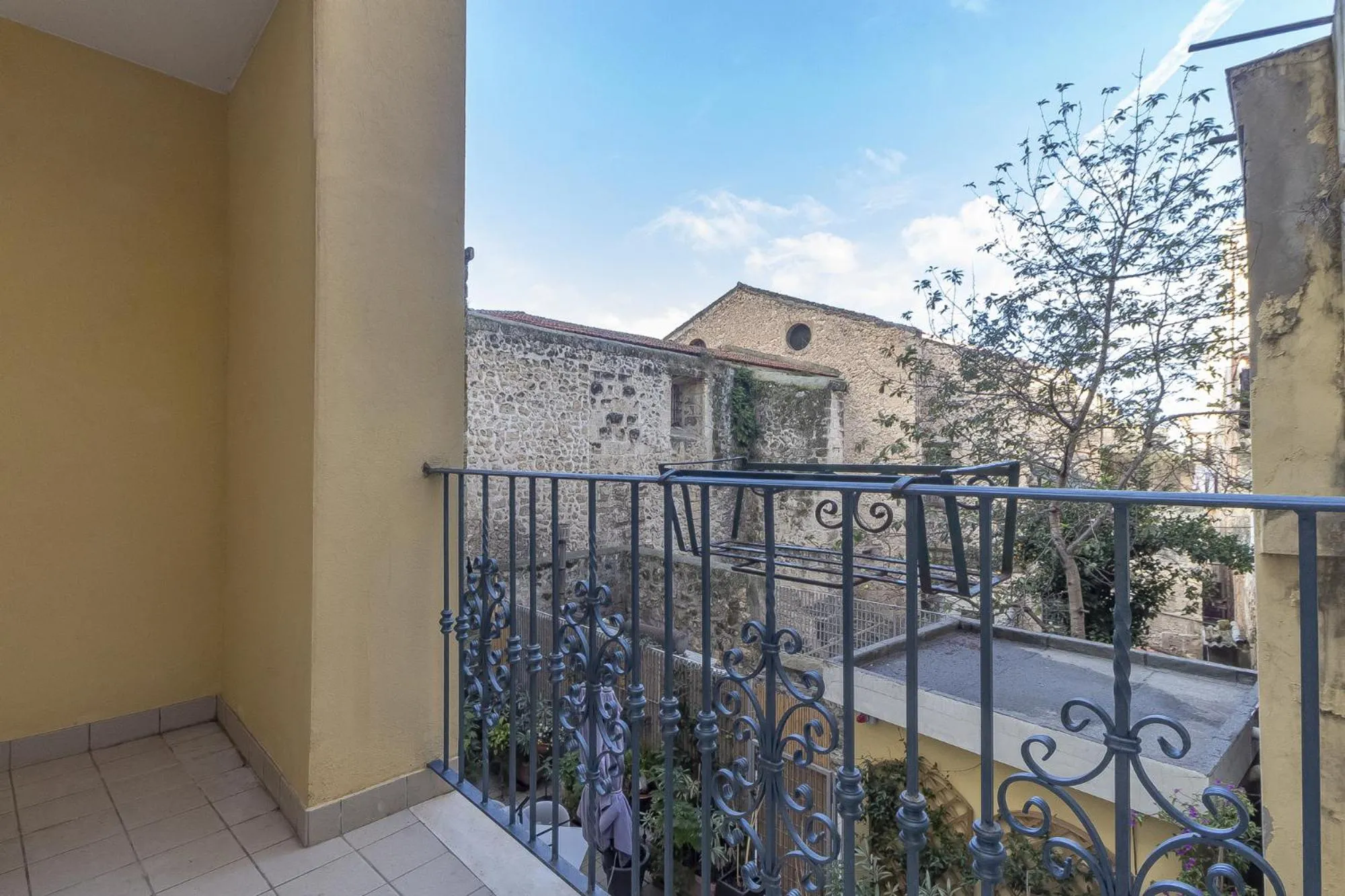 Property building in Hotel Vittorio Emanuele