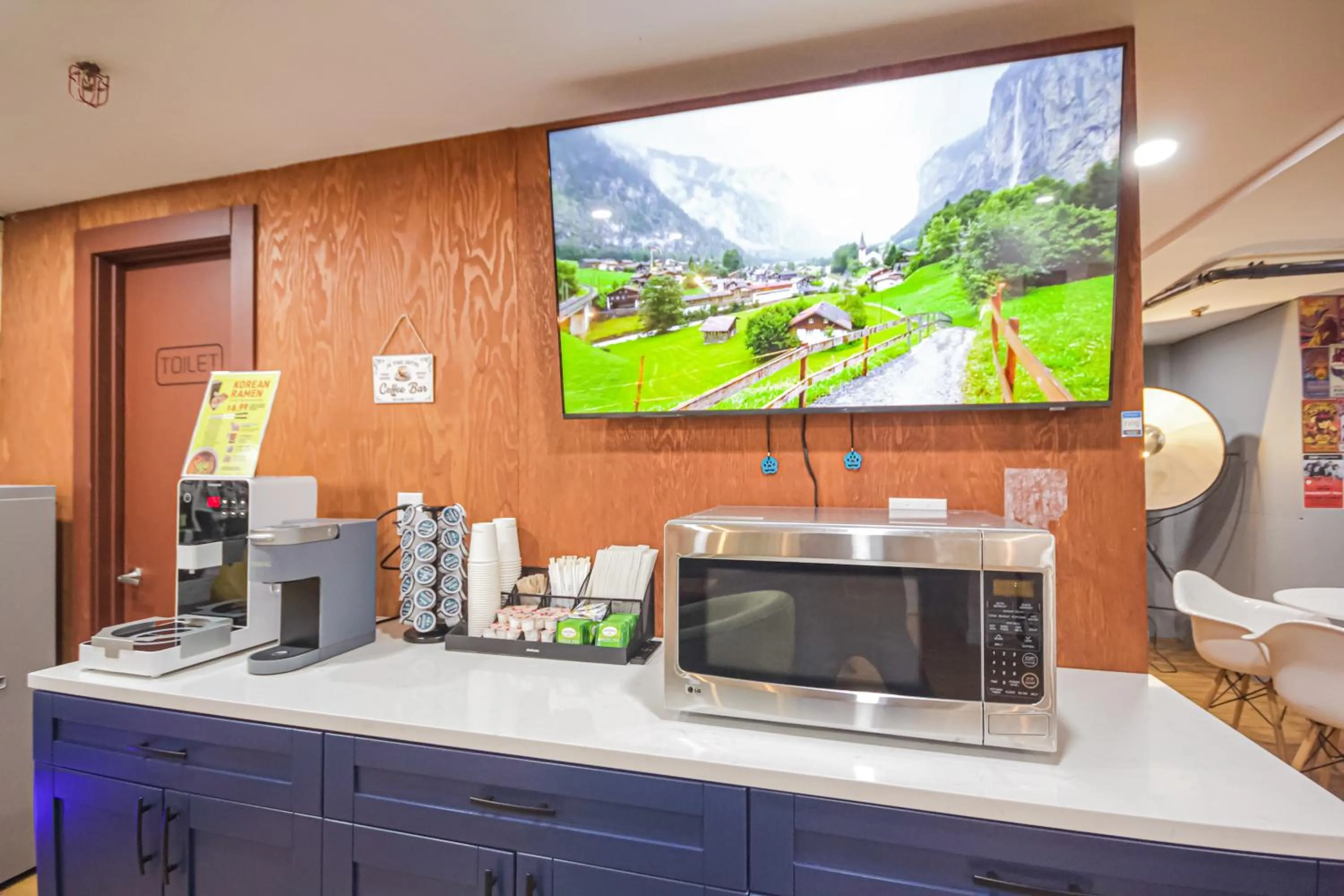 Lounge or bar in JG Times SQ Hotel by JGSTAY