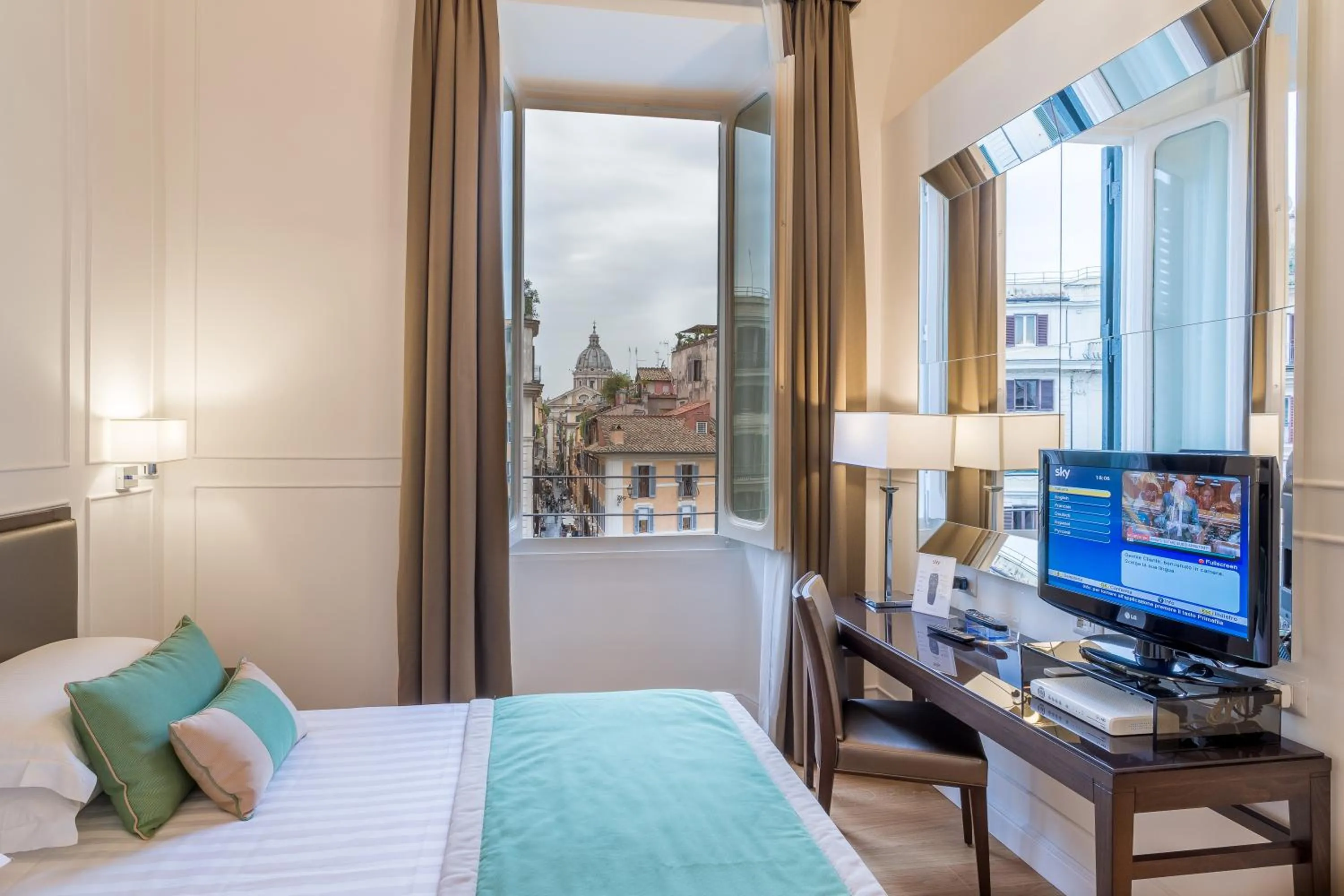 Bedroom, Bed in Internazionale Domus