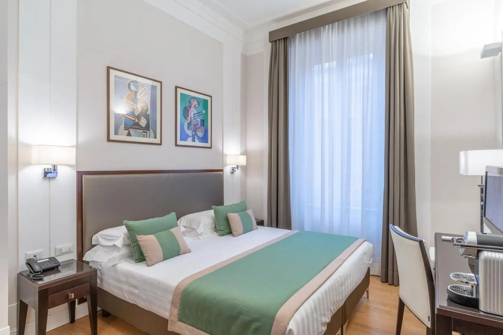 TV and multimedia, Bed in Internazionale Domus