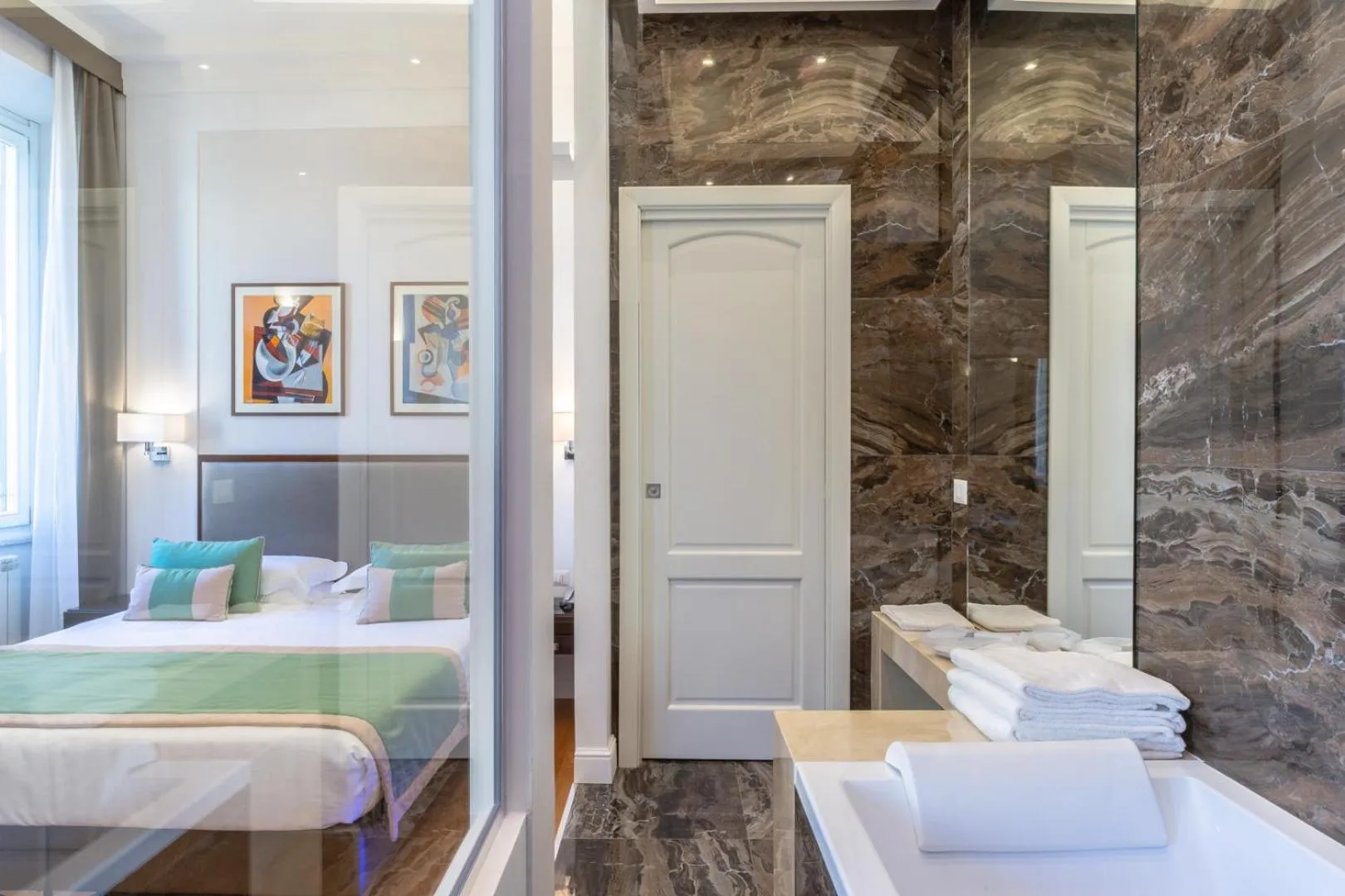 Bedroom, Bed in Internazionale Domus