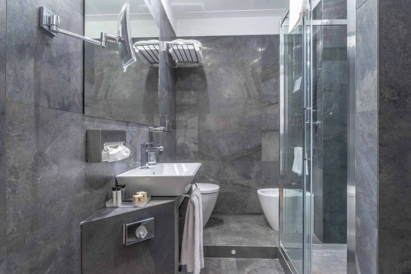 Bathroom in Internazionale Domus