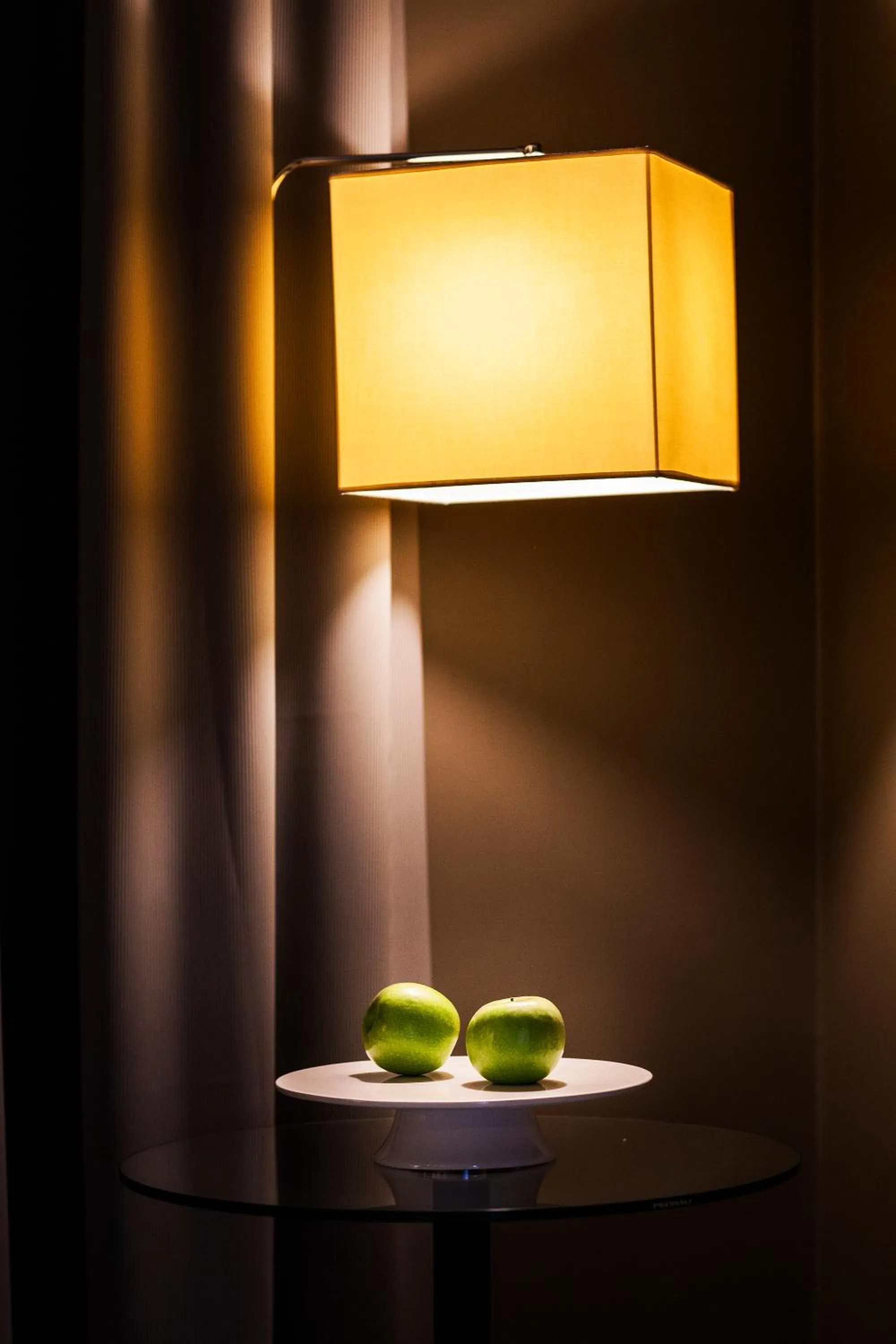 Photo of the whole room in Hotel Desenzano