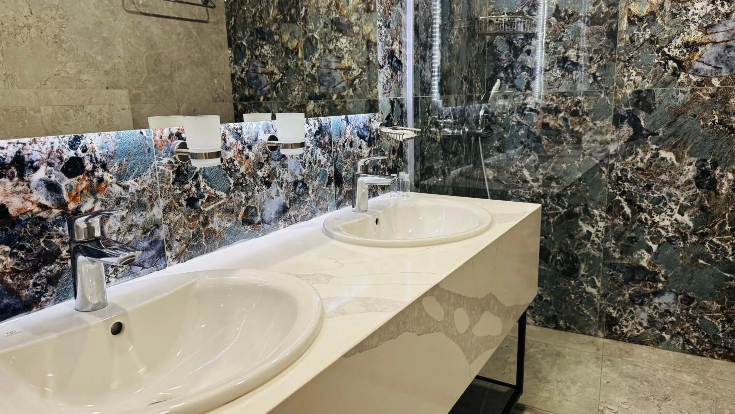 Bathroom in Atliman Beach Park Hotel