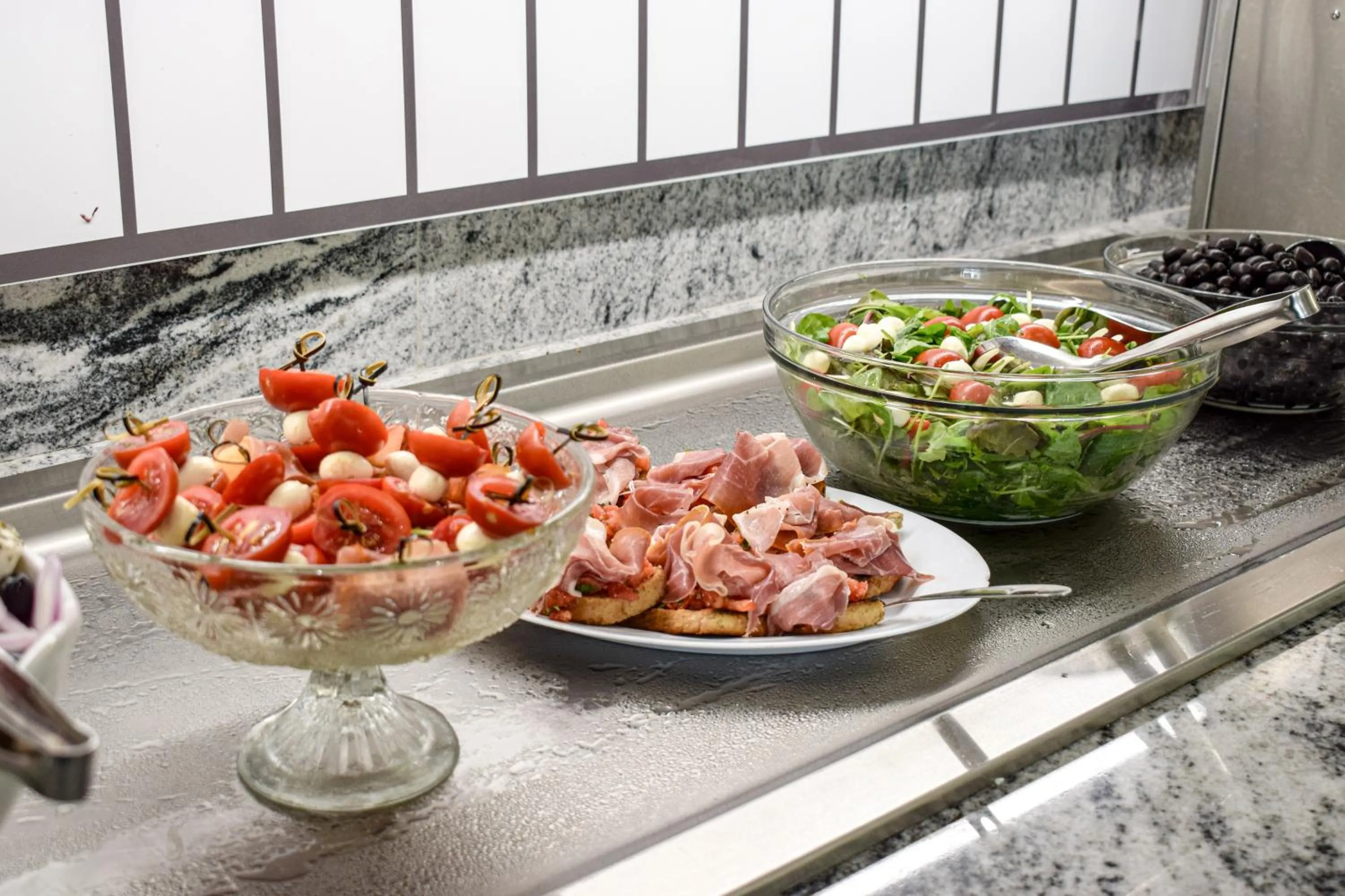 Food in Atliman Beach Park Hotel