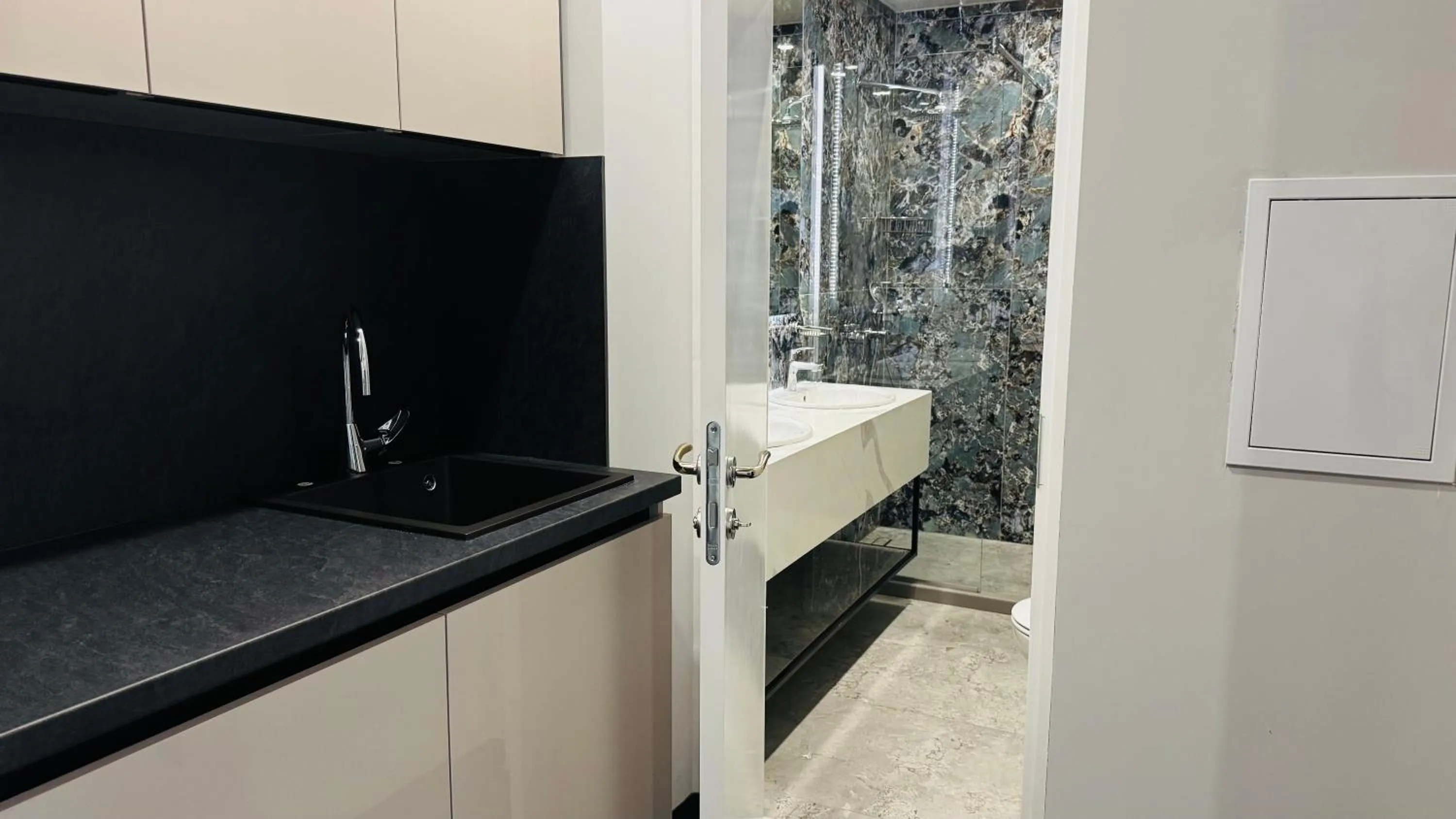 kitchen in Atliman Beach Park Hotel