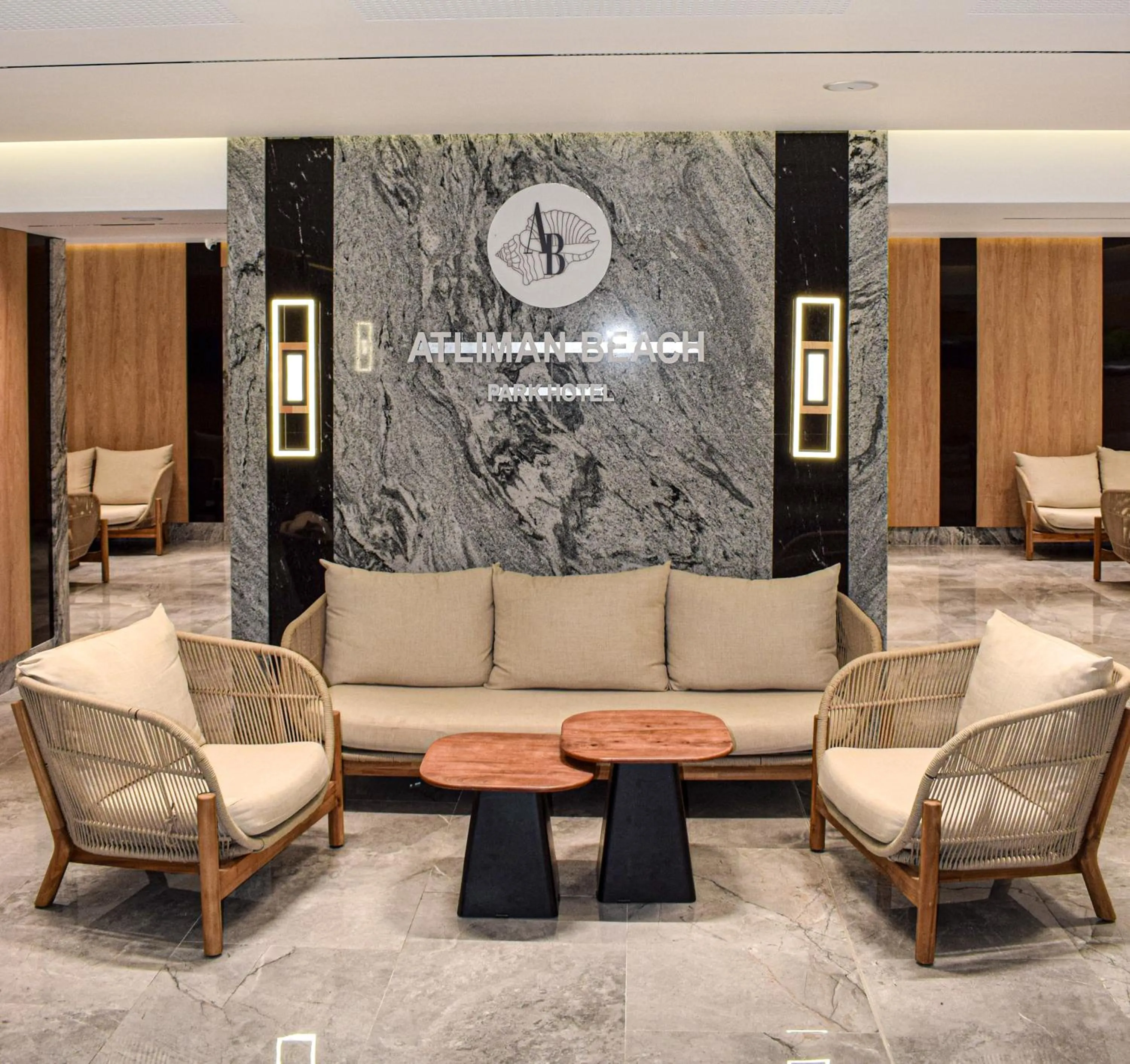 Lobby or reception in Atliman Beach Park Hotel