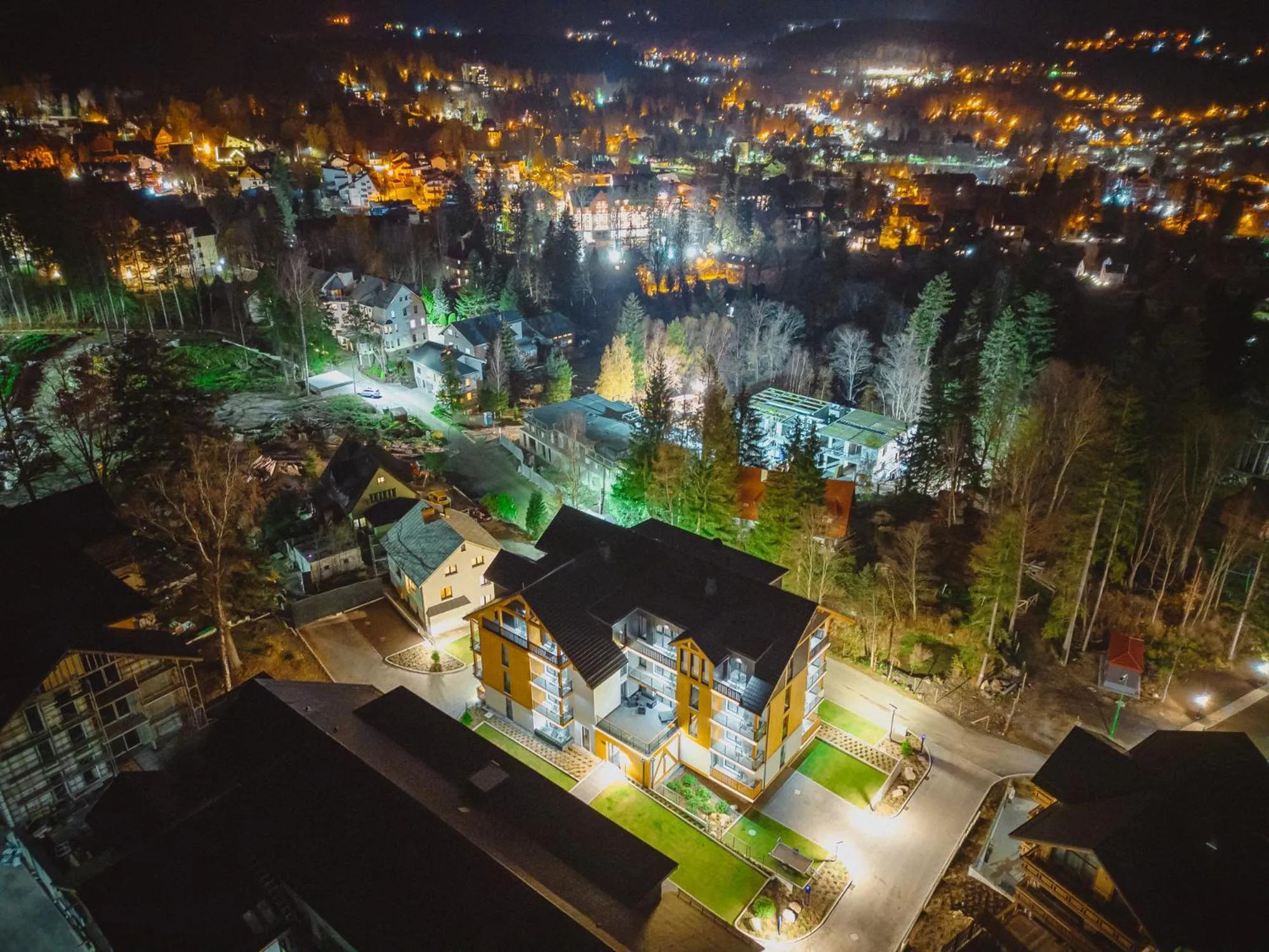 Property building in Rezydencja AQUA by GRANO