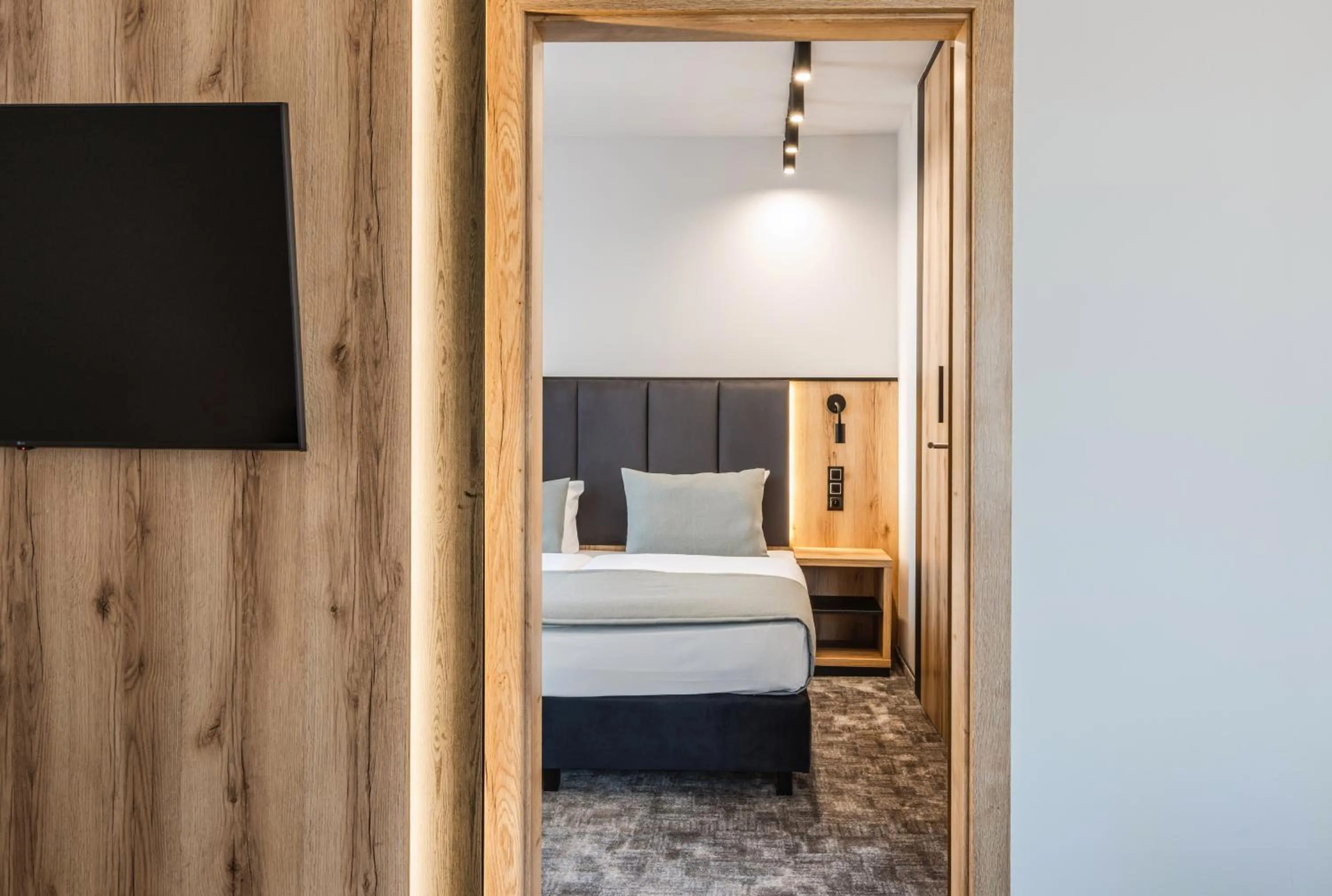 Bedroom, Bed in Rezydencja AQUA by GRANO