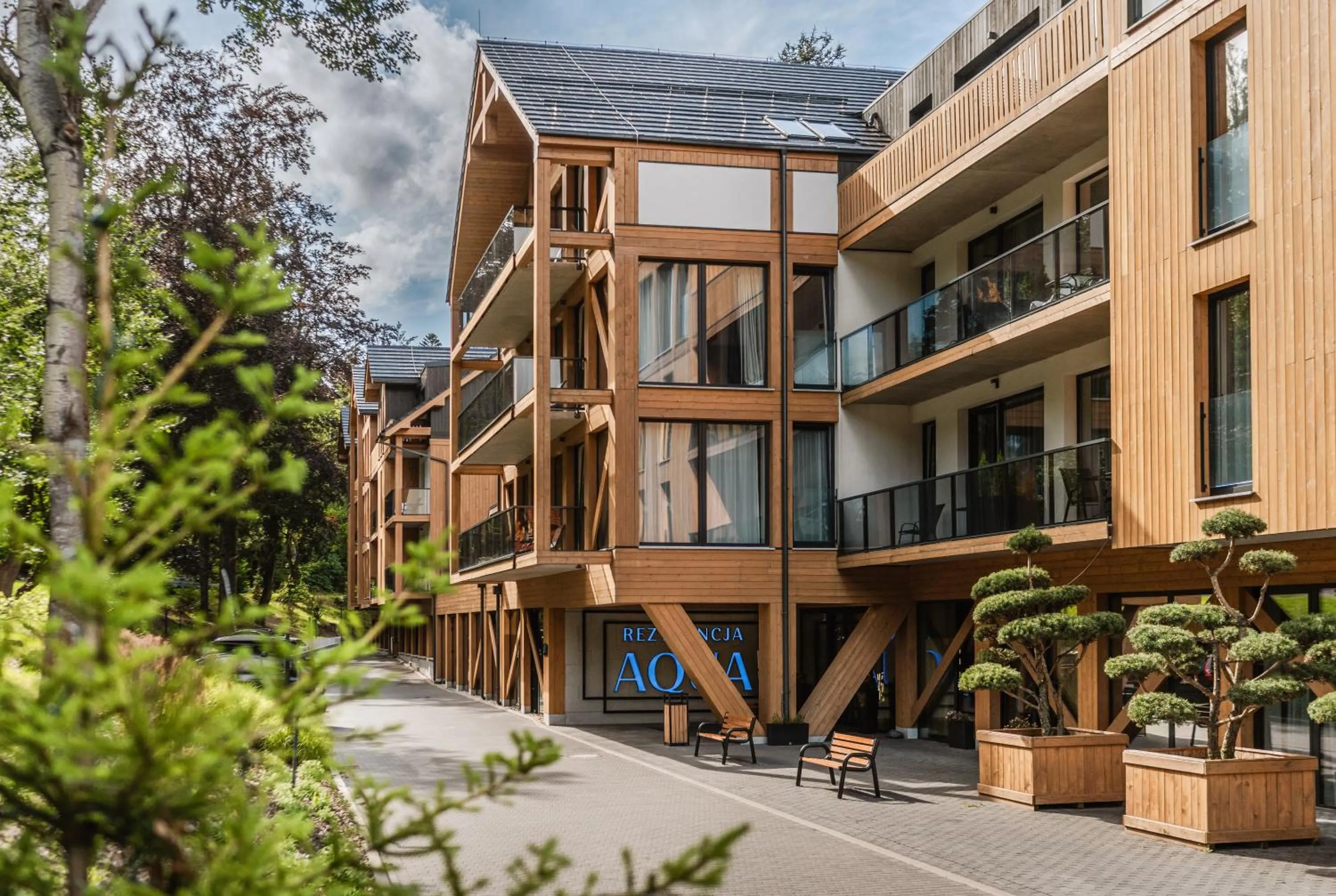 Property building in Rezydencja AQUA by GRANO