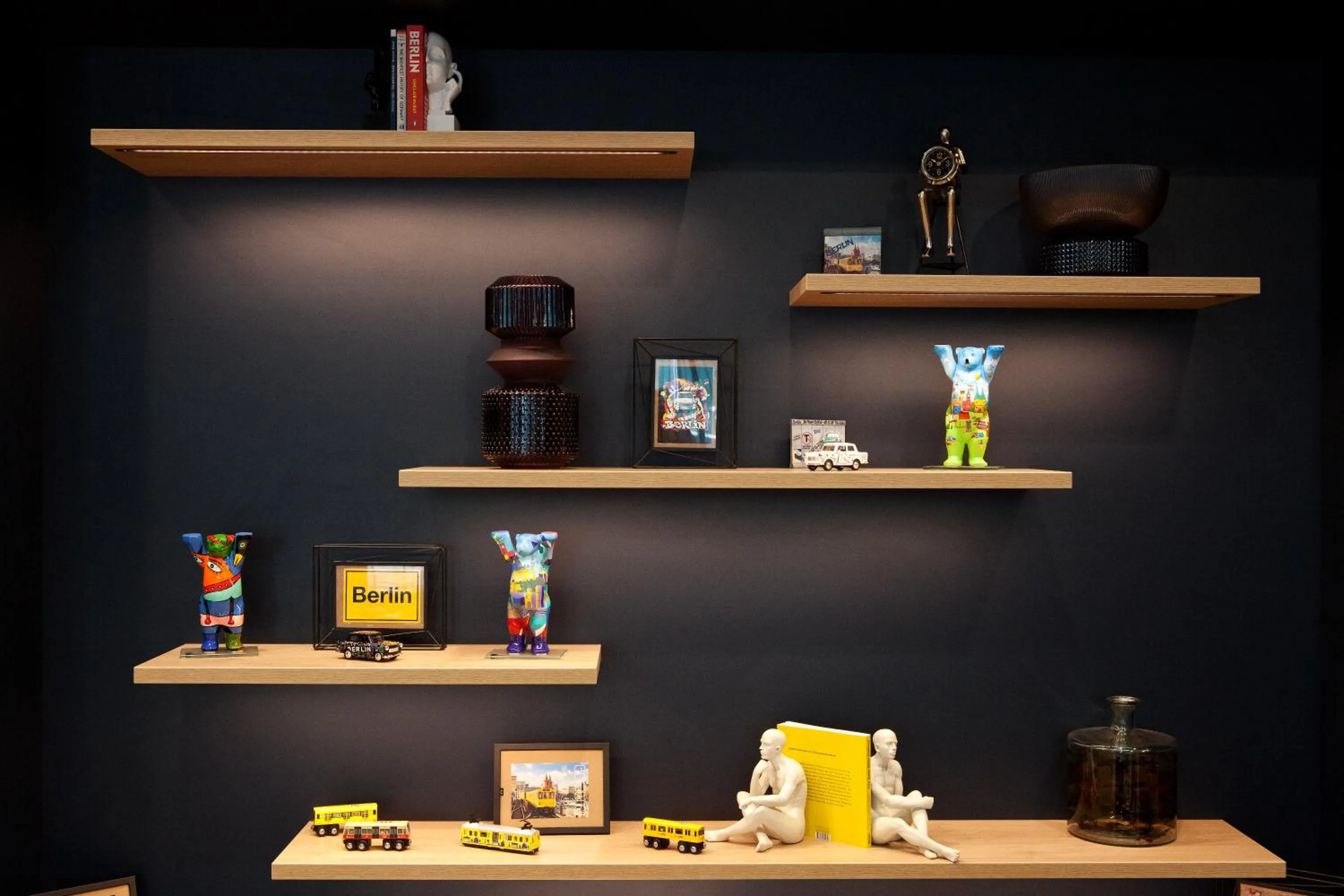 Lobby or reception in Holiday Inn Berlin City East Side by IHG