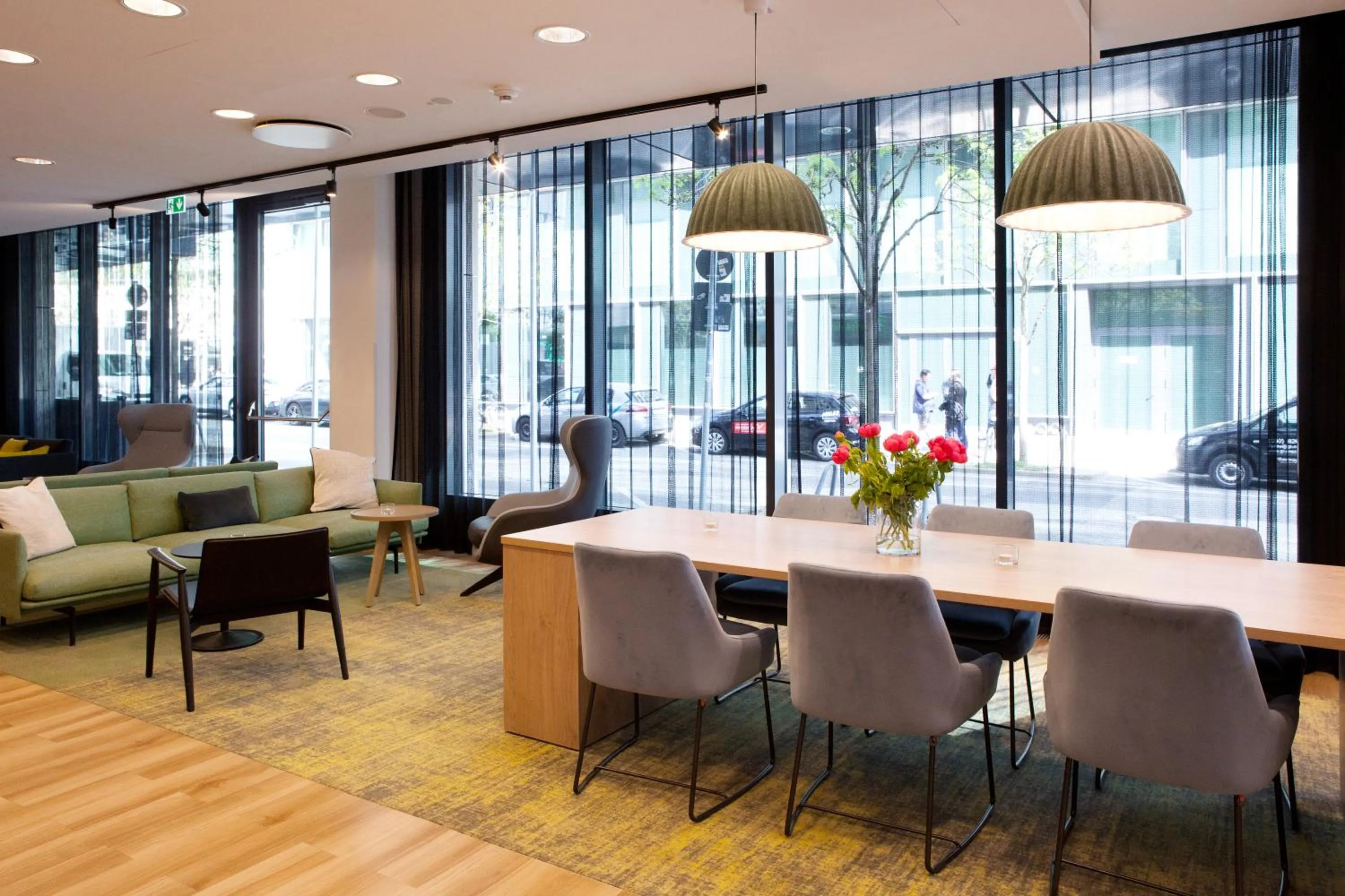 Lobby or reception in Holiday Inn Berlin City East Side by IHG
