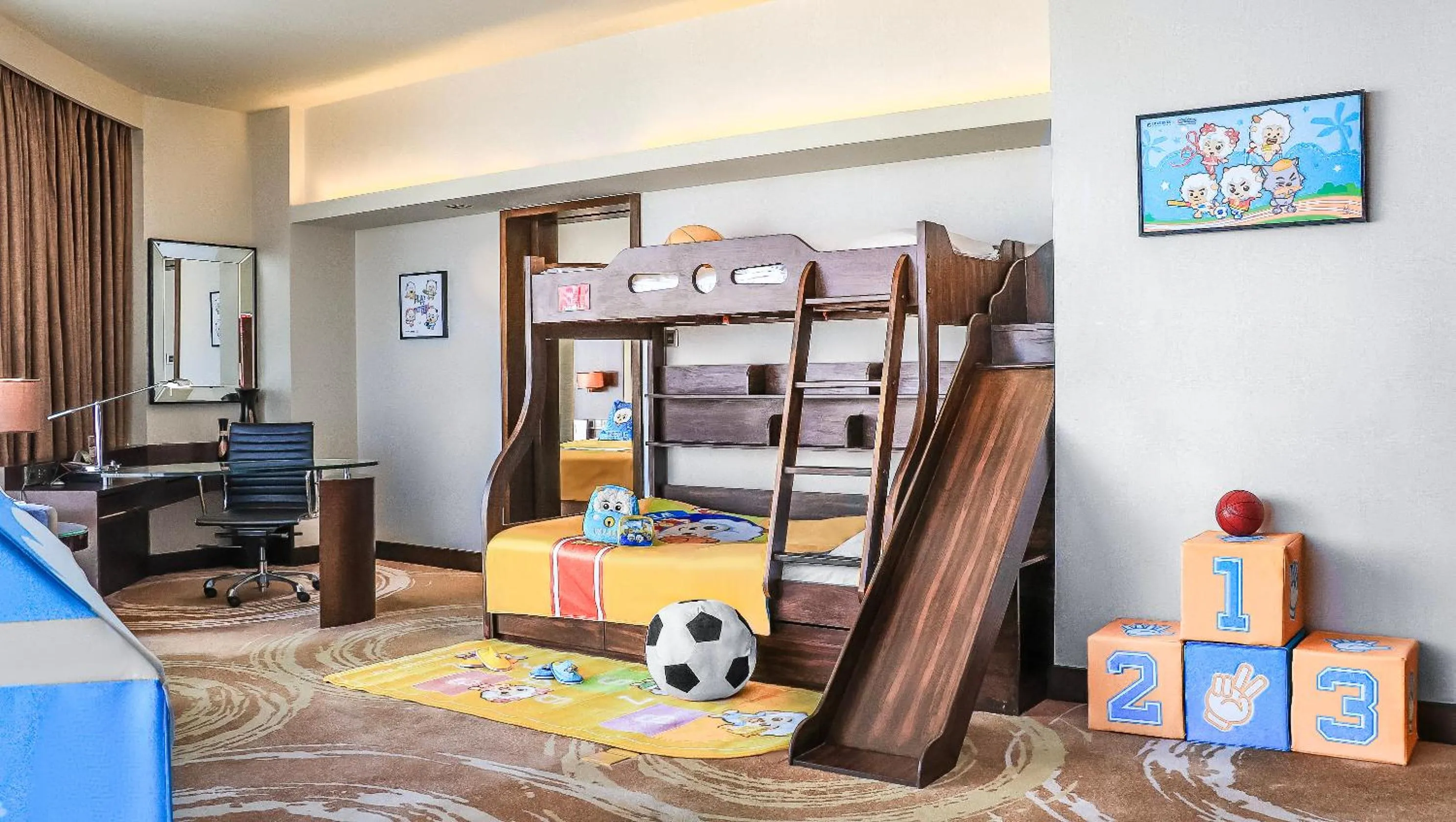 Photo of the whole room in Crowne Plaza Kunming City Centre by IHG