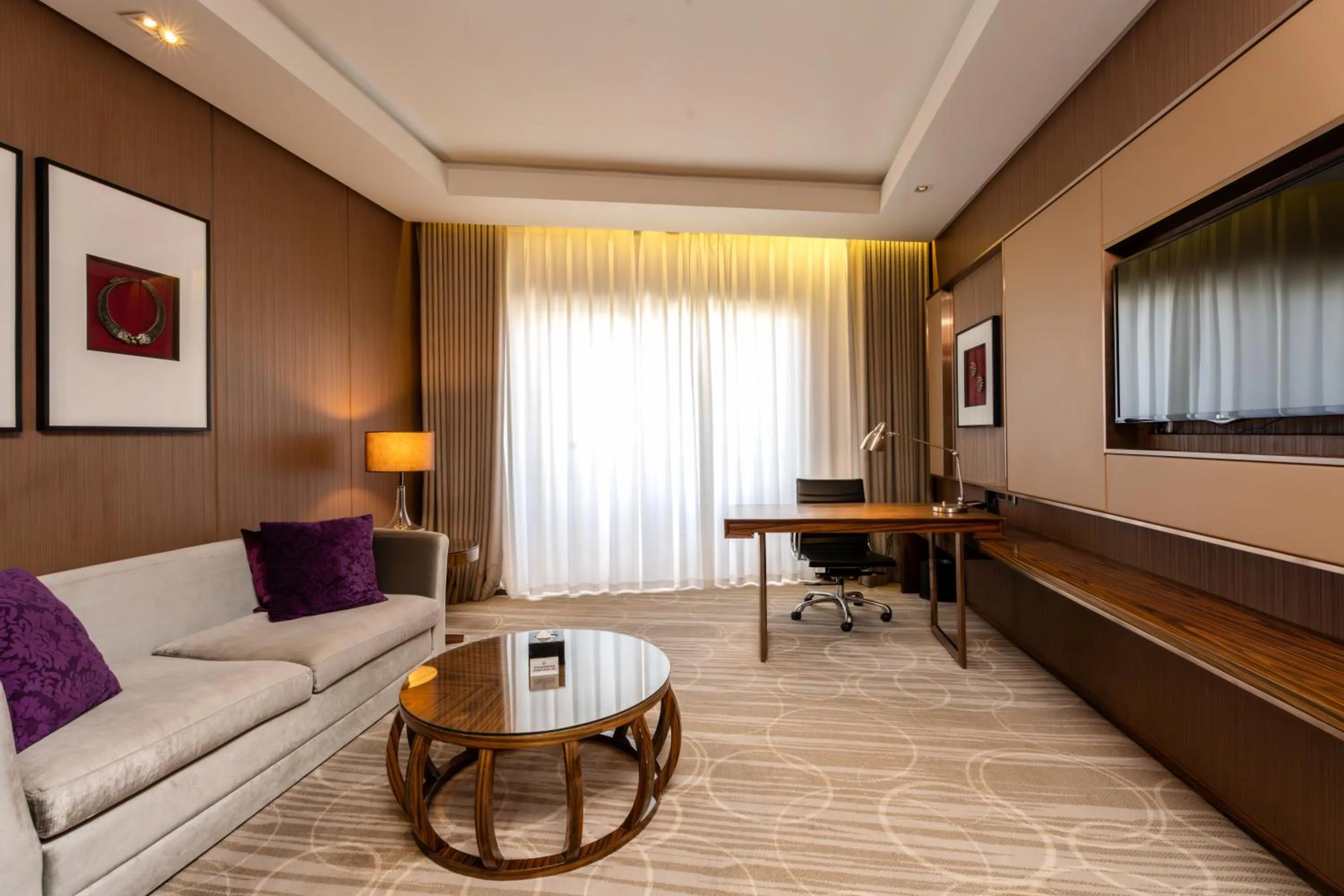 Photo of the whole room in Crowne Plaza Kunming City Centre by IHG