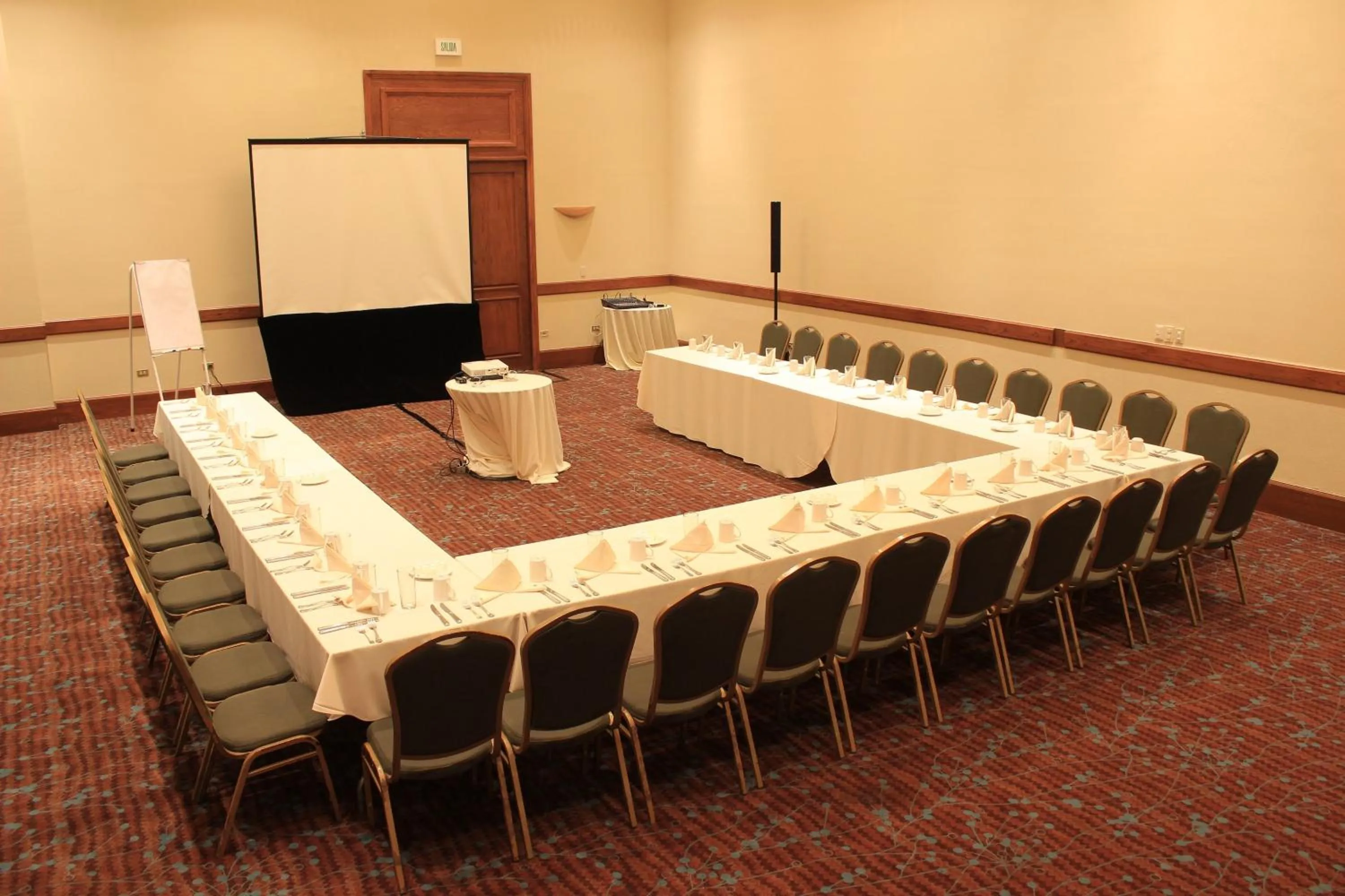 Meeting/conference room in Holiday Inn Monterrey Valle by IHG