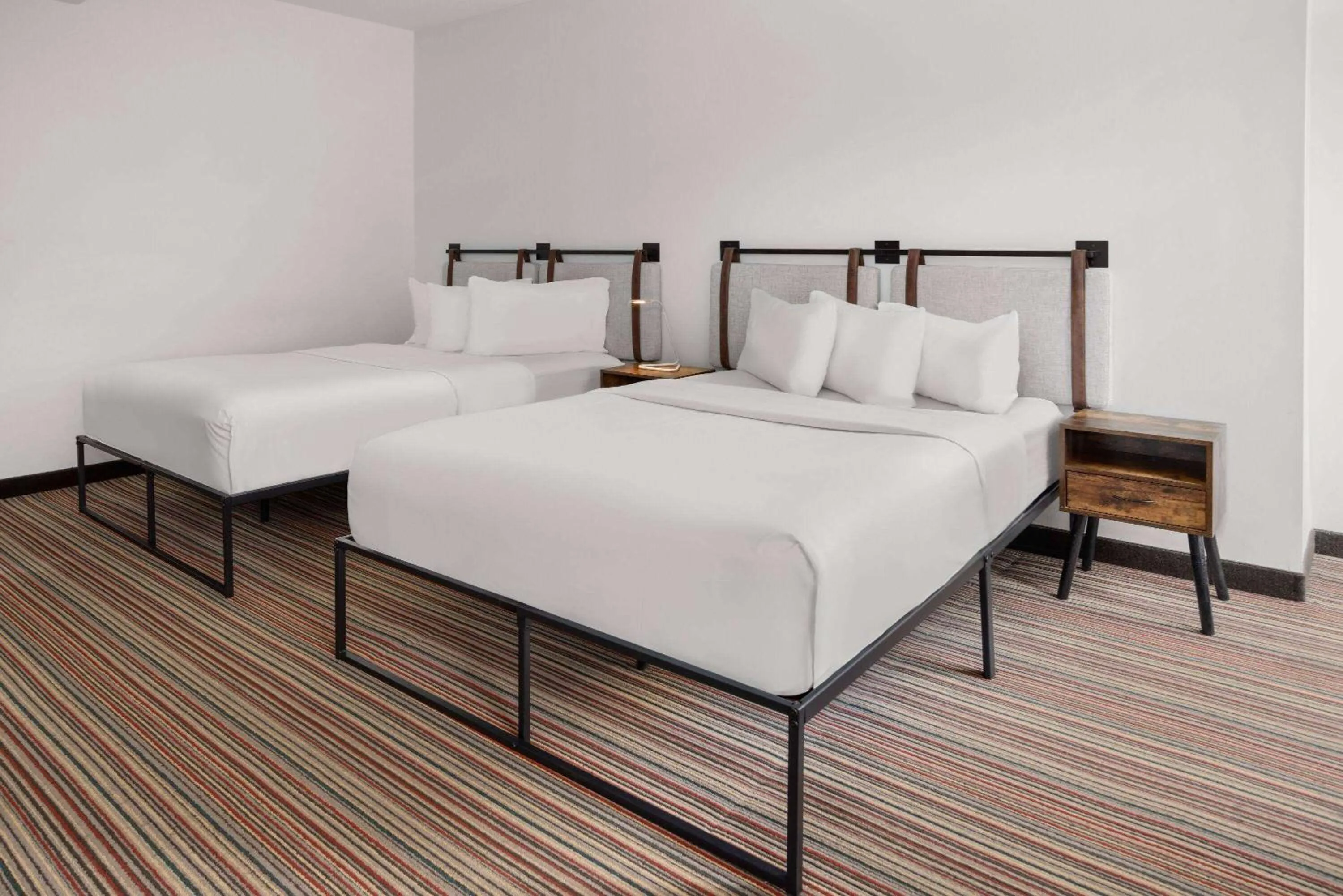 Photo of the whole room in The Herald by LuxUrban