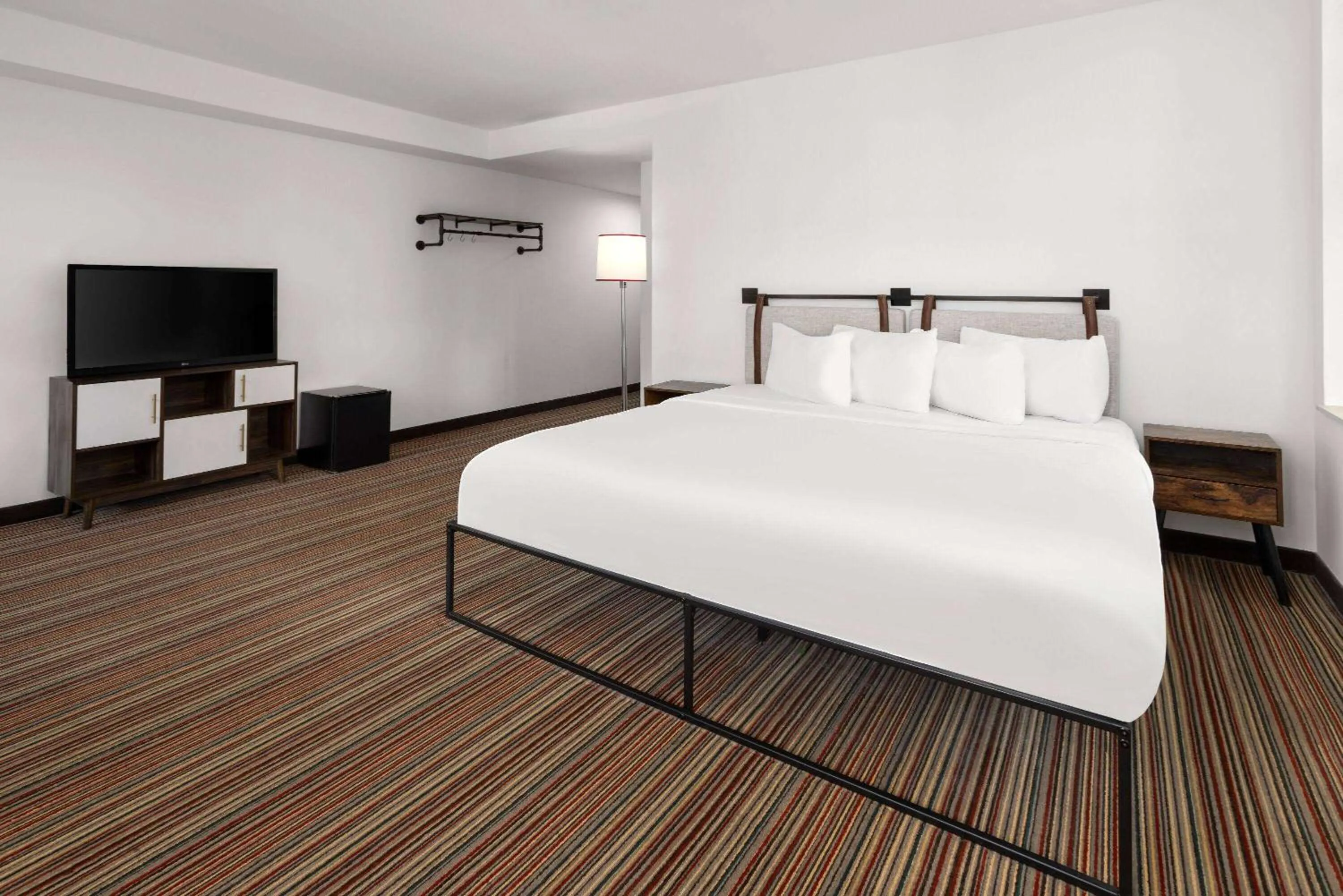 Bed in The Herald by LuxUrban