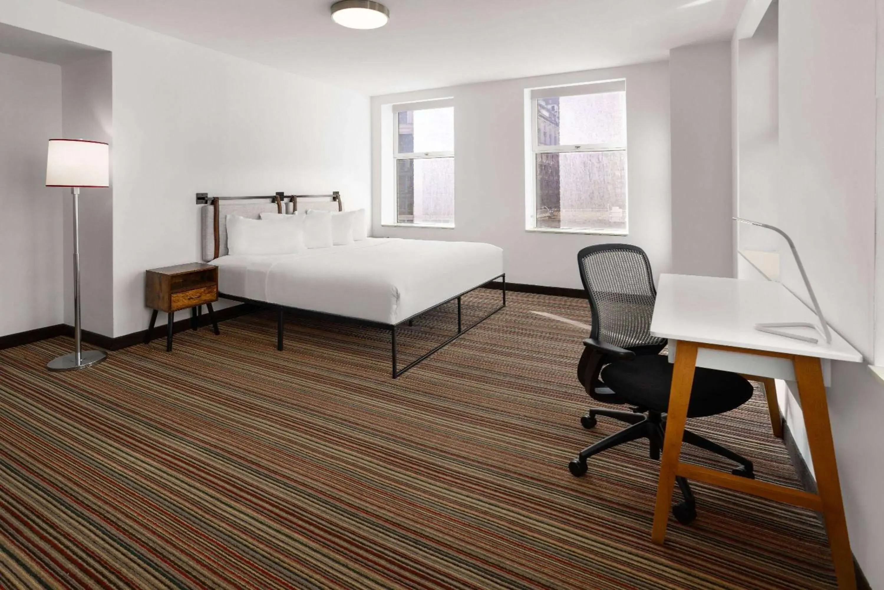 King Suite with Parade View - Non-Smoking in The Herald by LuxUrban King Suite with Parade View - Non-Smoking in The Herald by LuxUrban