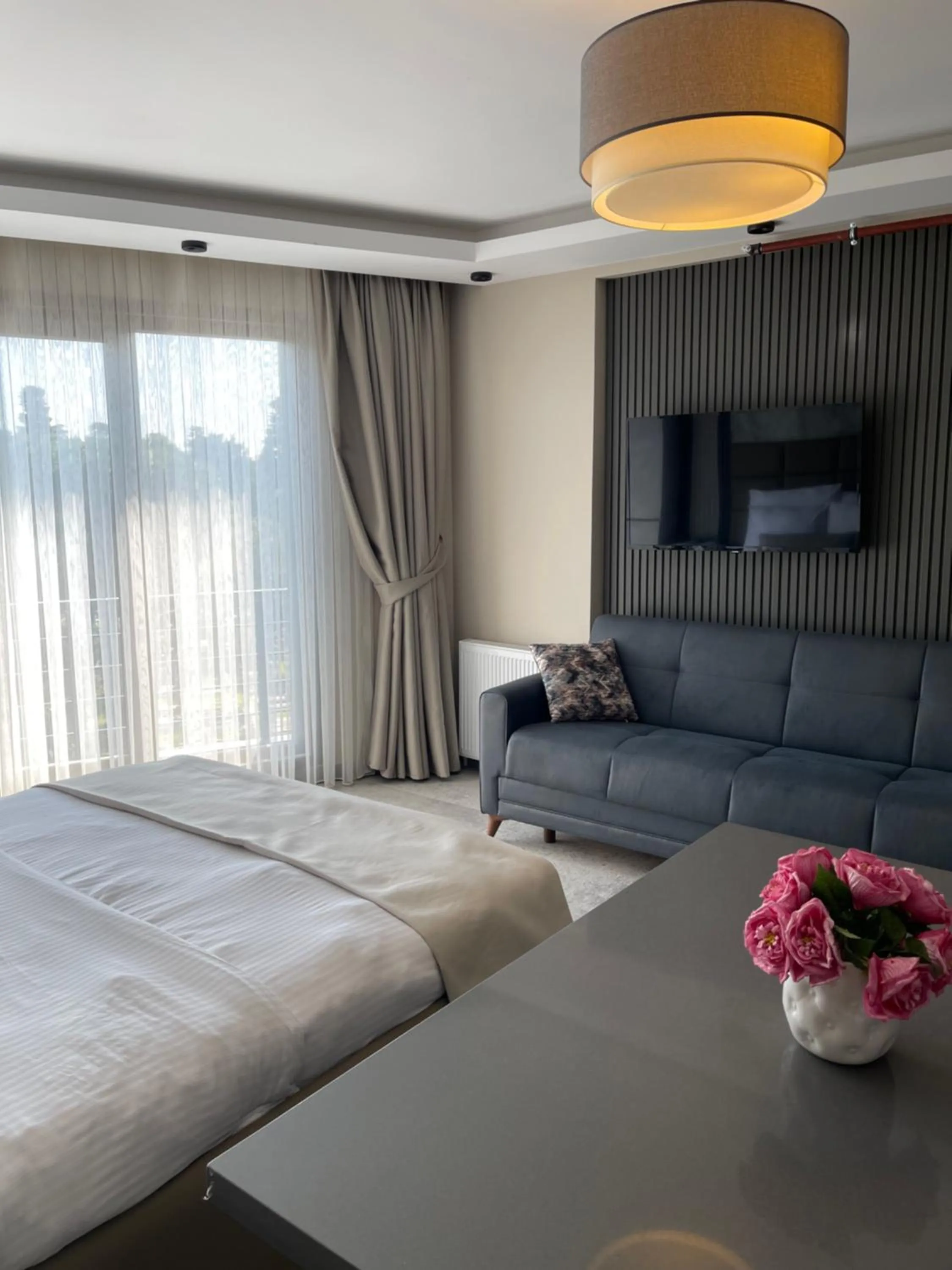 Bed in Aymira Suite Hotel