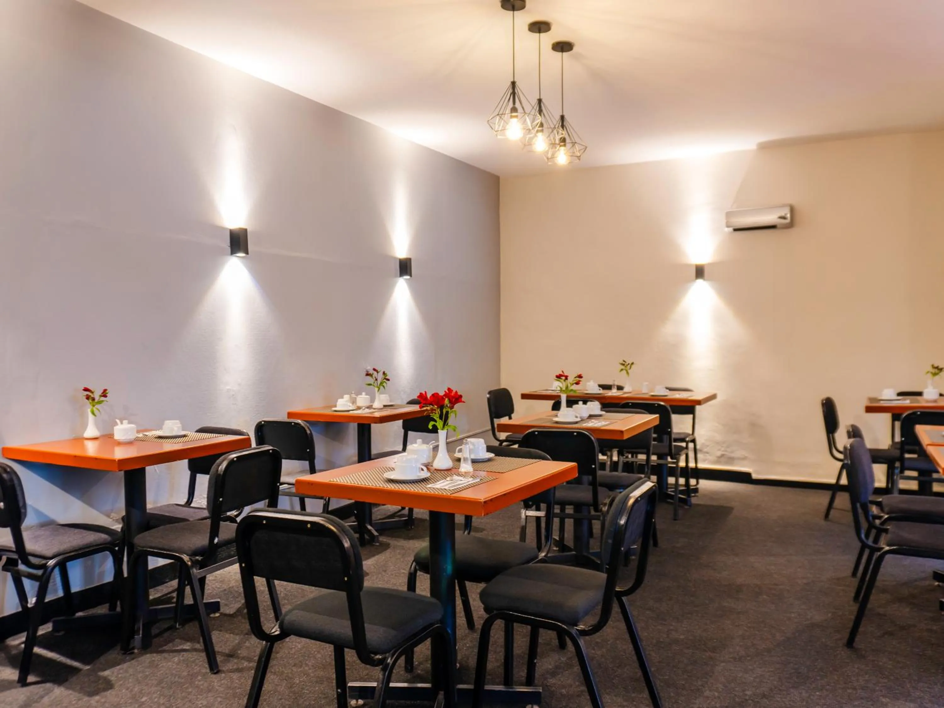 Restaurant/places to eat in Ankara Hotel