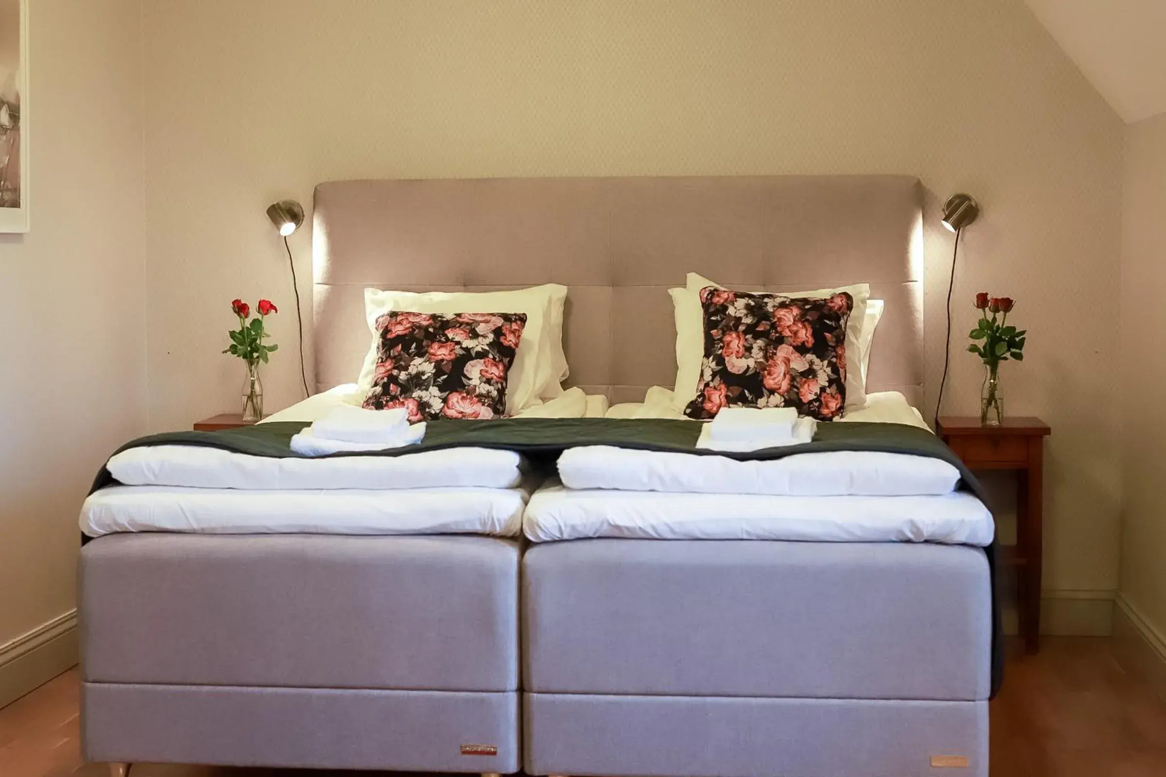 Superior Double Room in Munkedals Herrgård Superior Double Room in Munkedals Herrgård