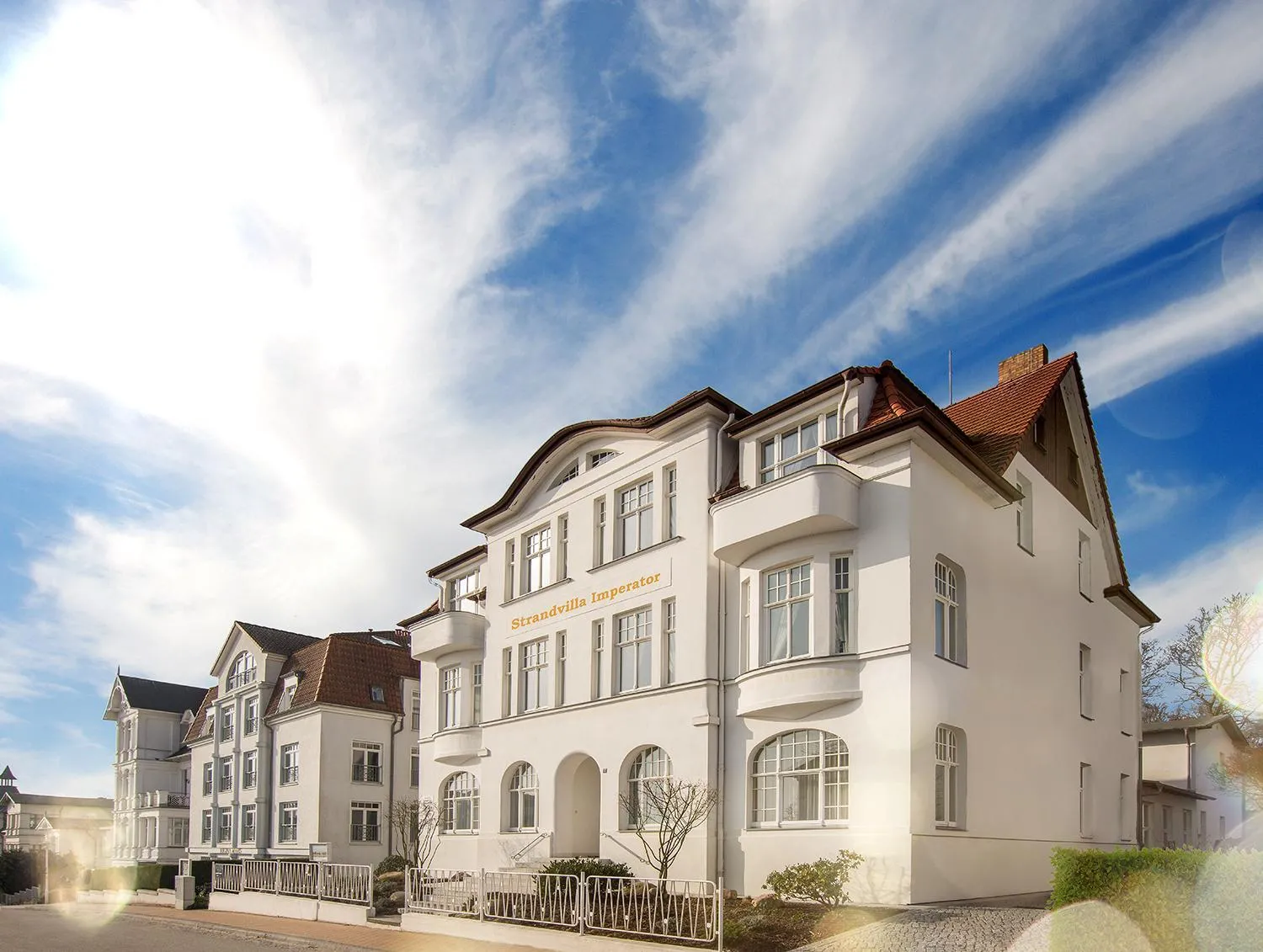 Property building in Strandvilla Imperator