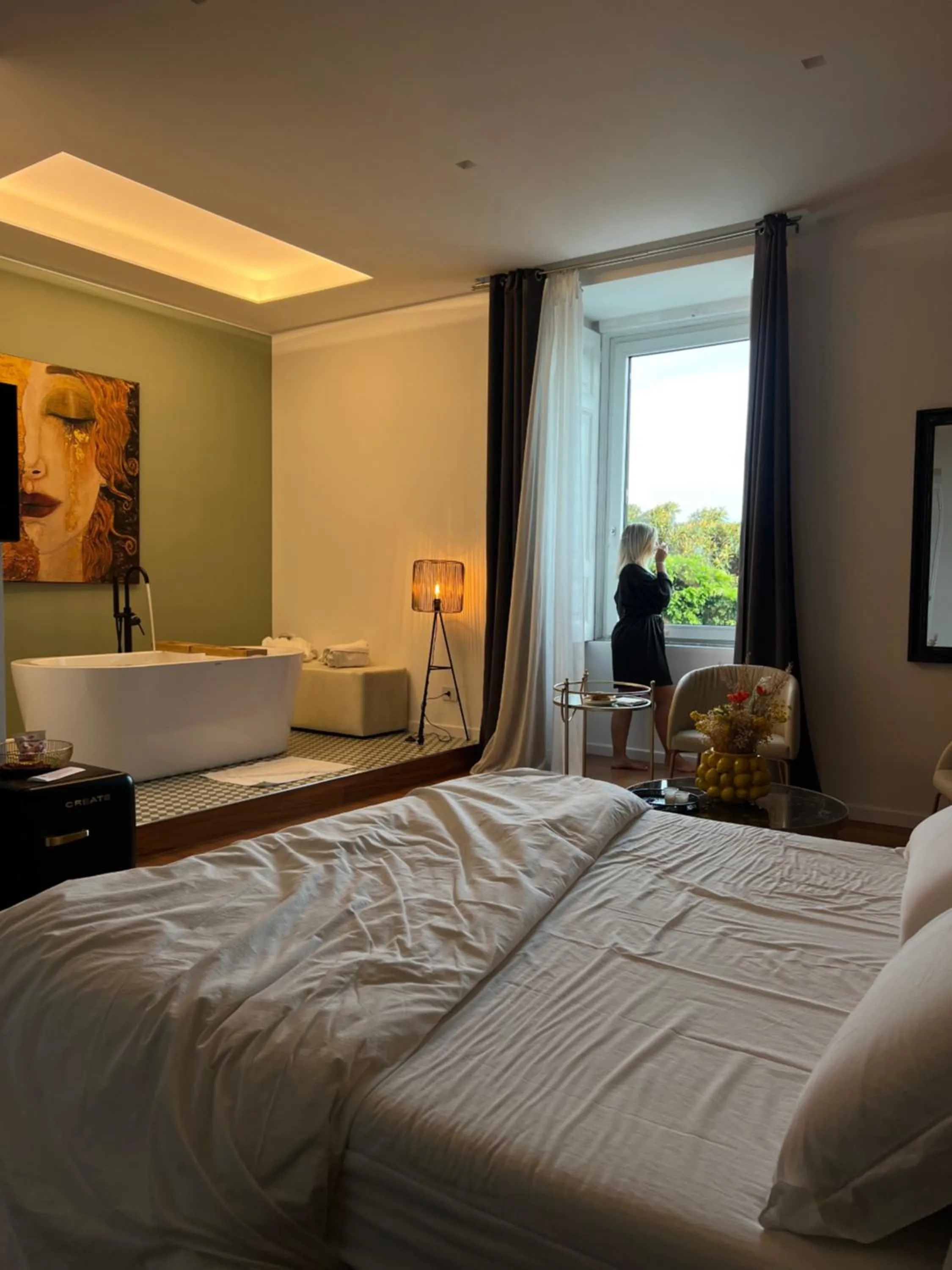 Bedroom, Bed in MareLuna Rooms