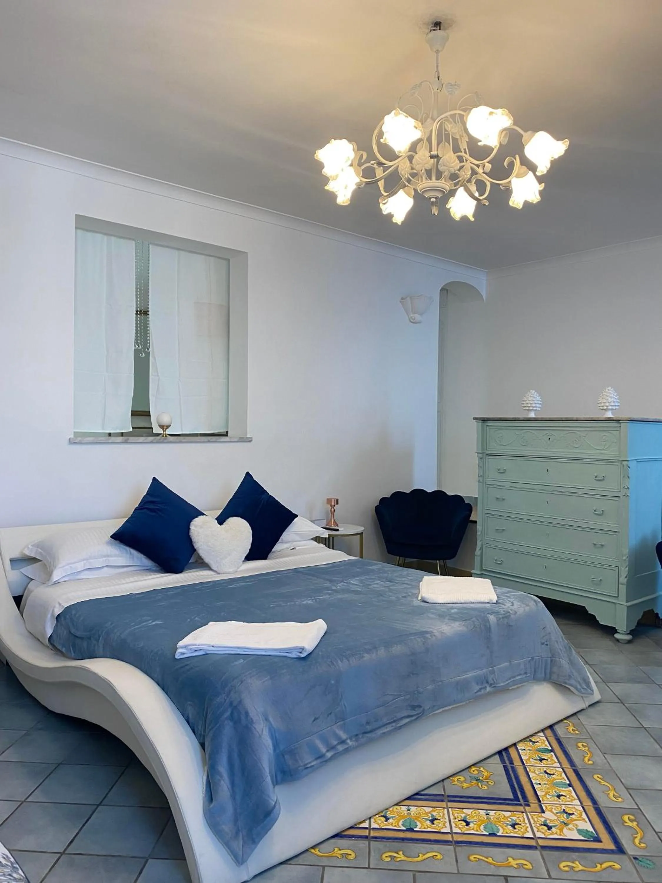 Deluxe Suite with Spa Bath in Villa La Terrazza Suites