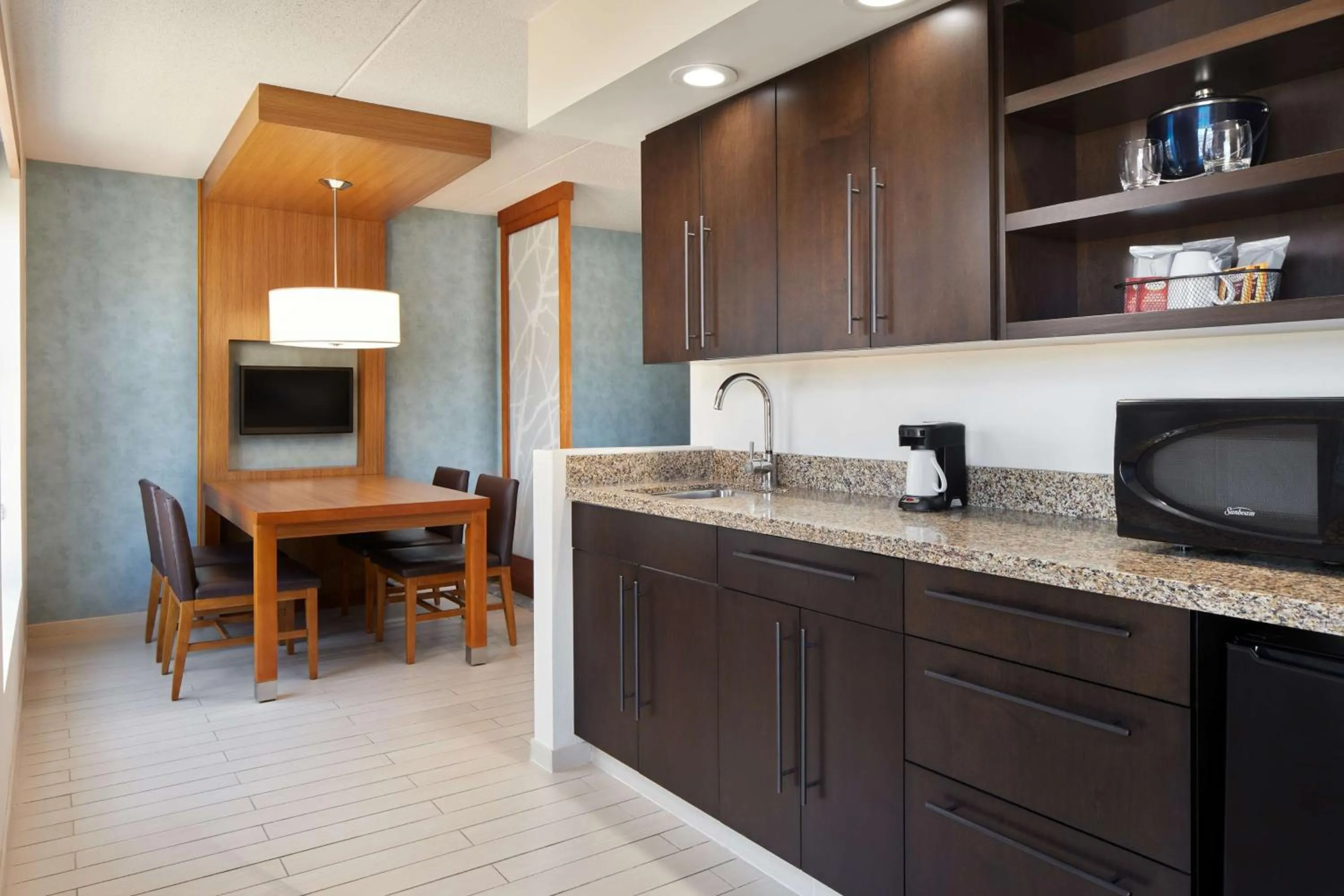 Photo of the whole room in Hyatt Place Fredericksburg at Mary Washington