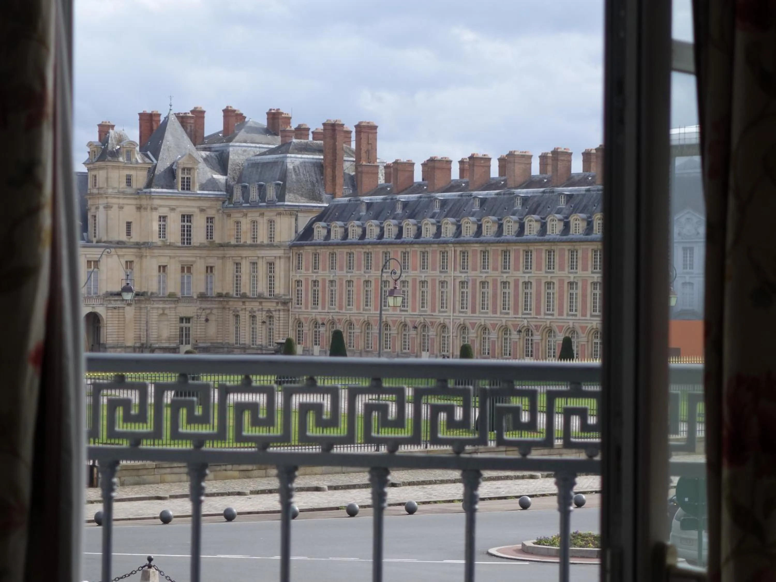 View (from property/room) in Hôtel de Londres