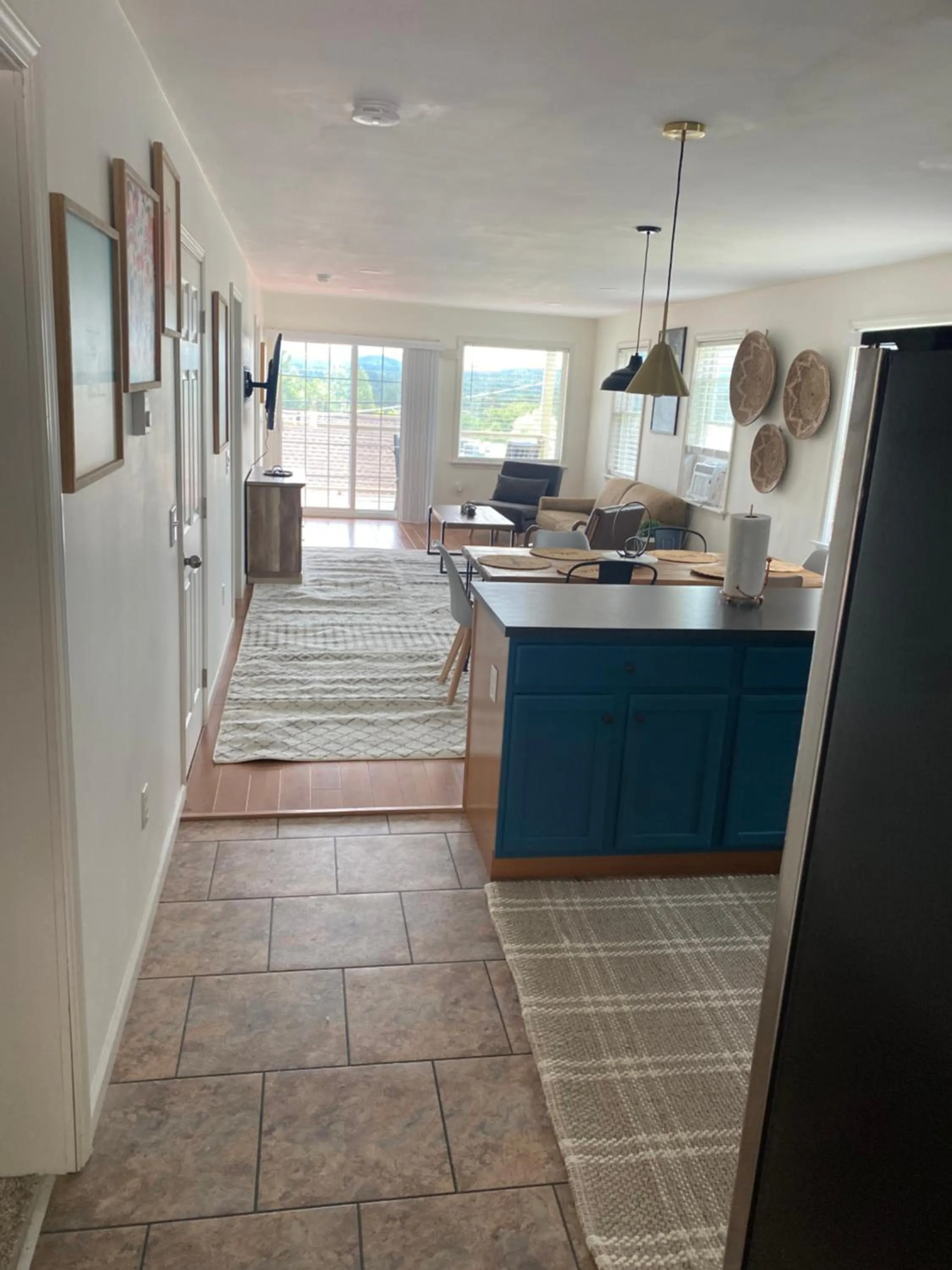 Kitchen or kitchenette in Central Lake Placid Mountain Views