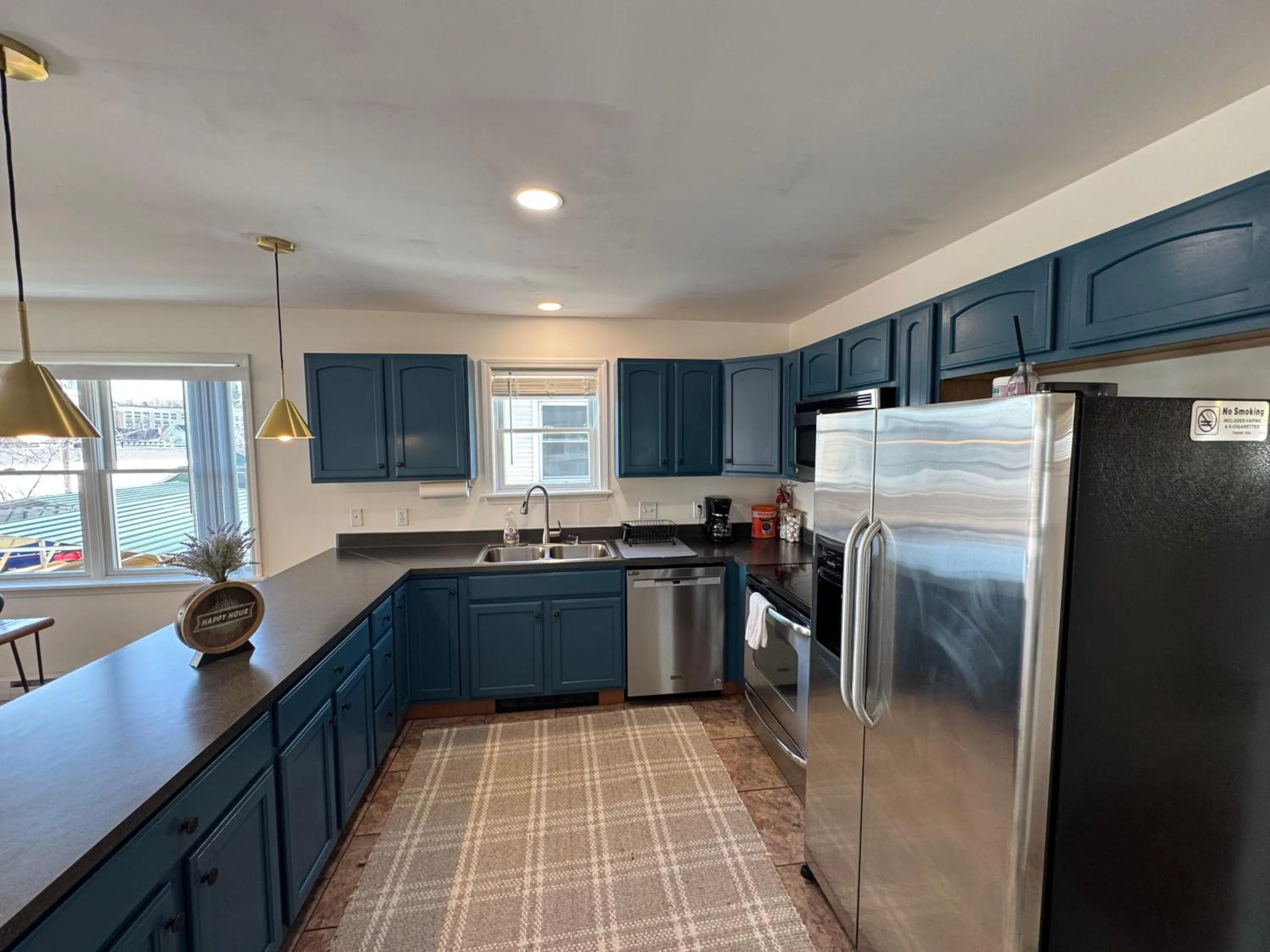 Kitchen or kitchenette in Central Lake Placid Mountain Views