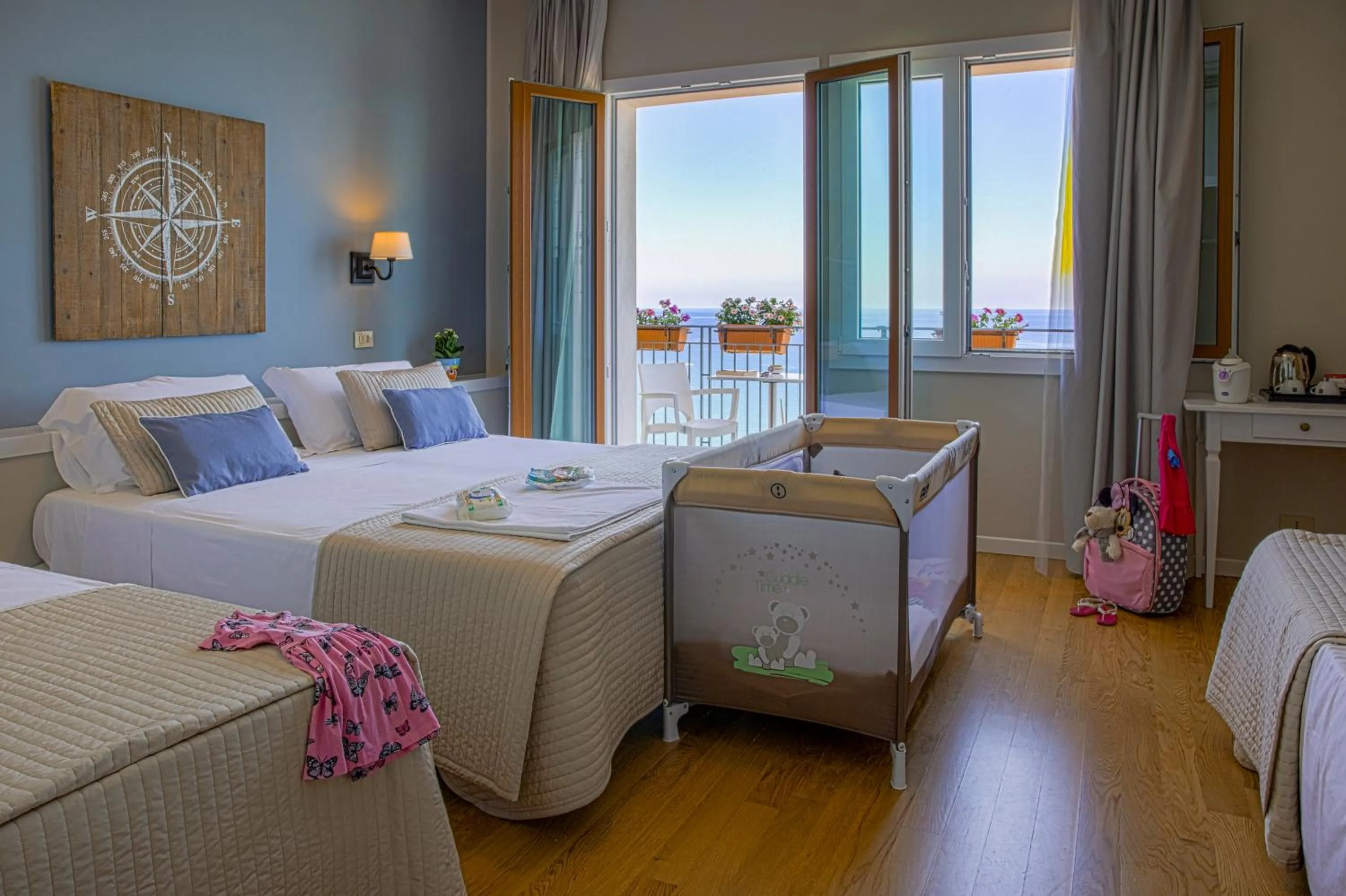 Decorative detail, Bed in Hotel Punta Nord Est