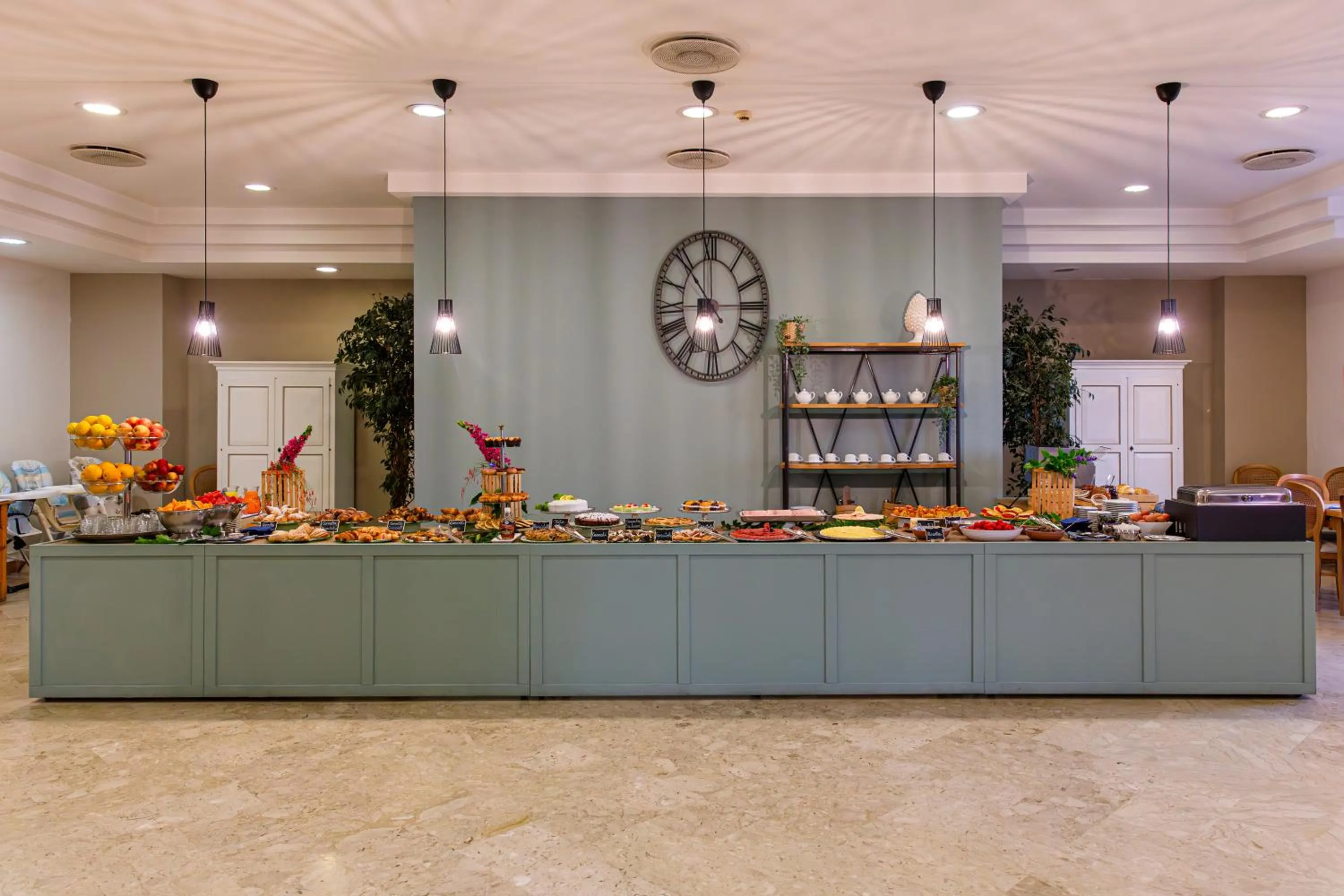 Breakfast in Hotel Punta Nord Est