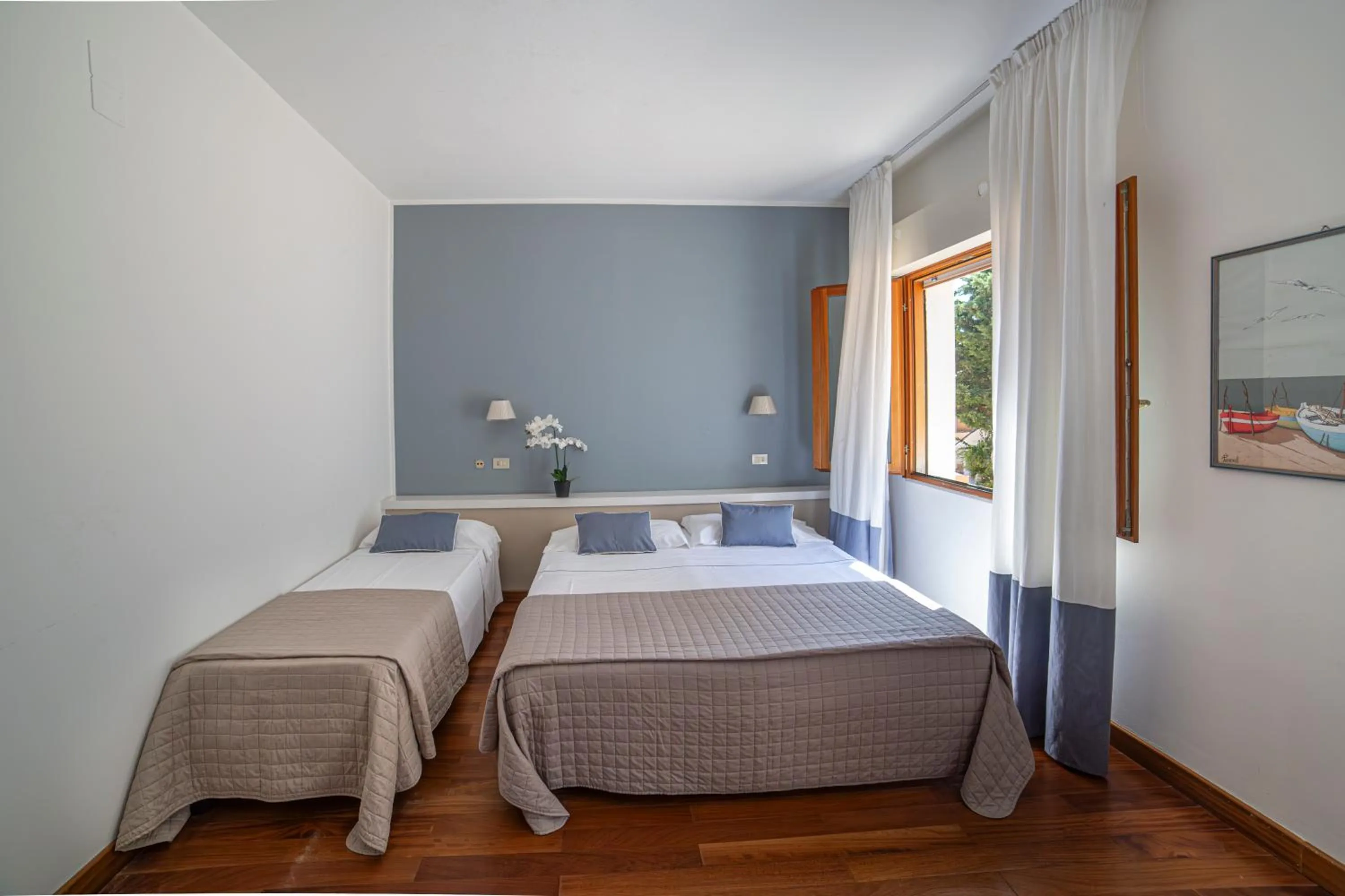 Bedroom, Bed in Hotel Punta Nord Est