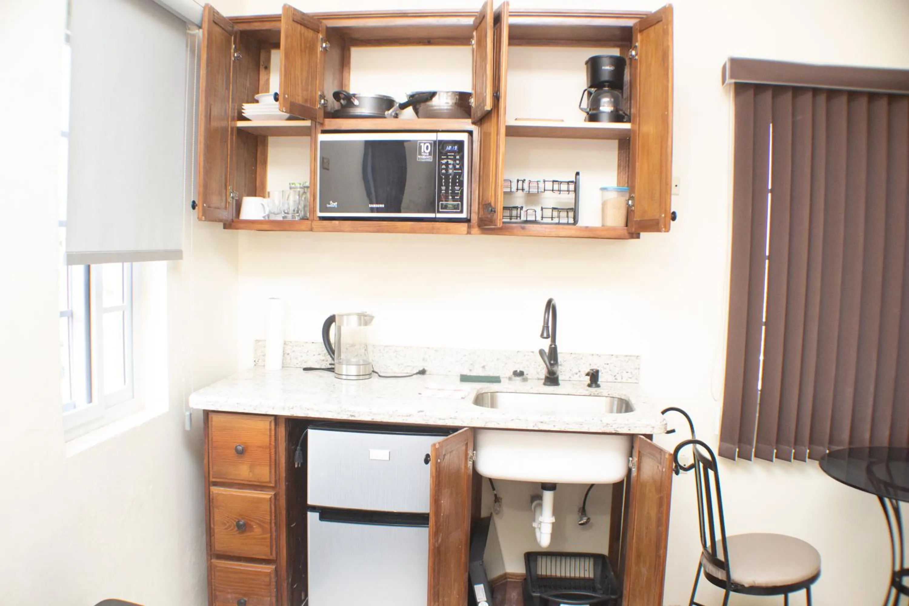 Kitchen or kitchenette in The Vista Inn