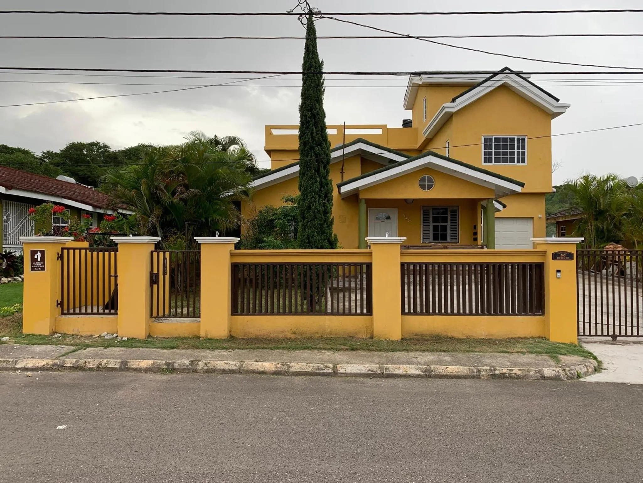 Property building in The Vista Inn