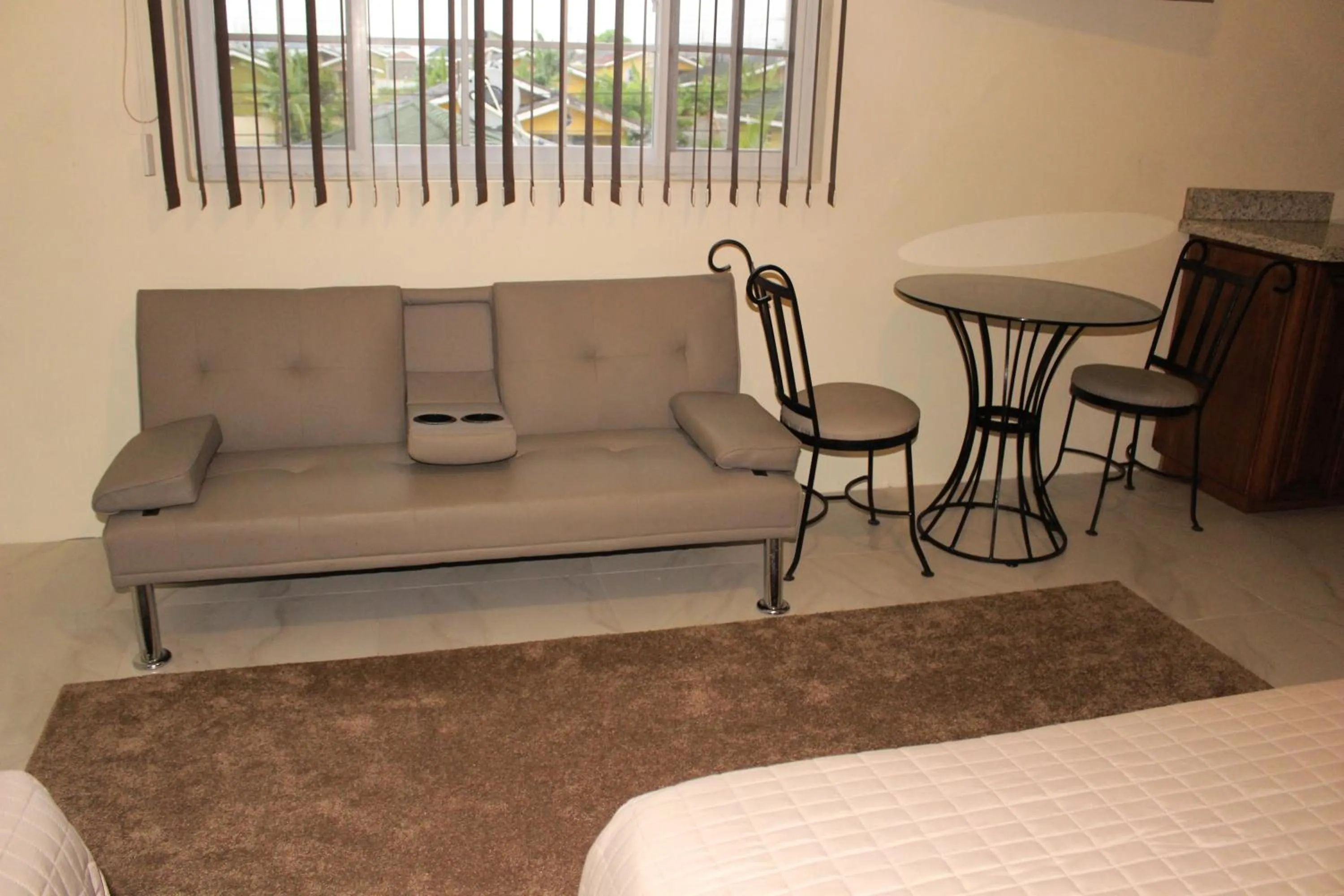 Seating area in The Vista Inn