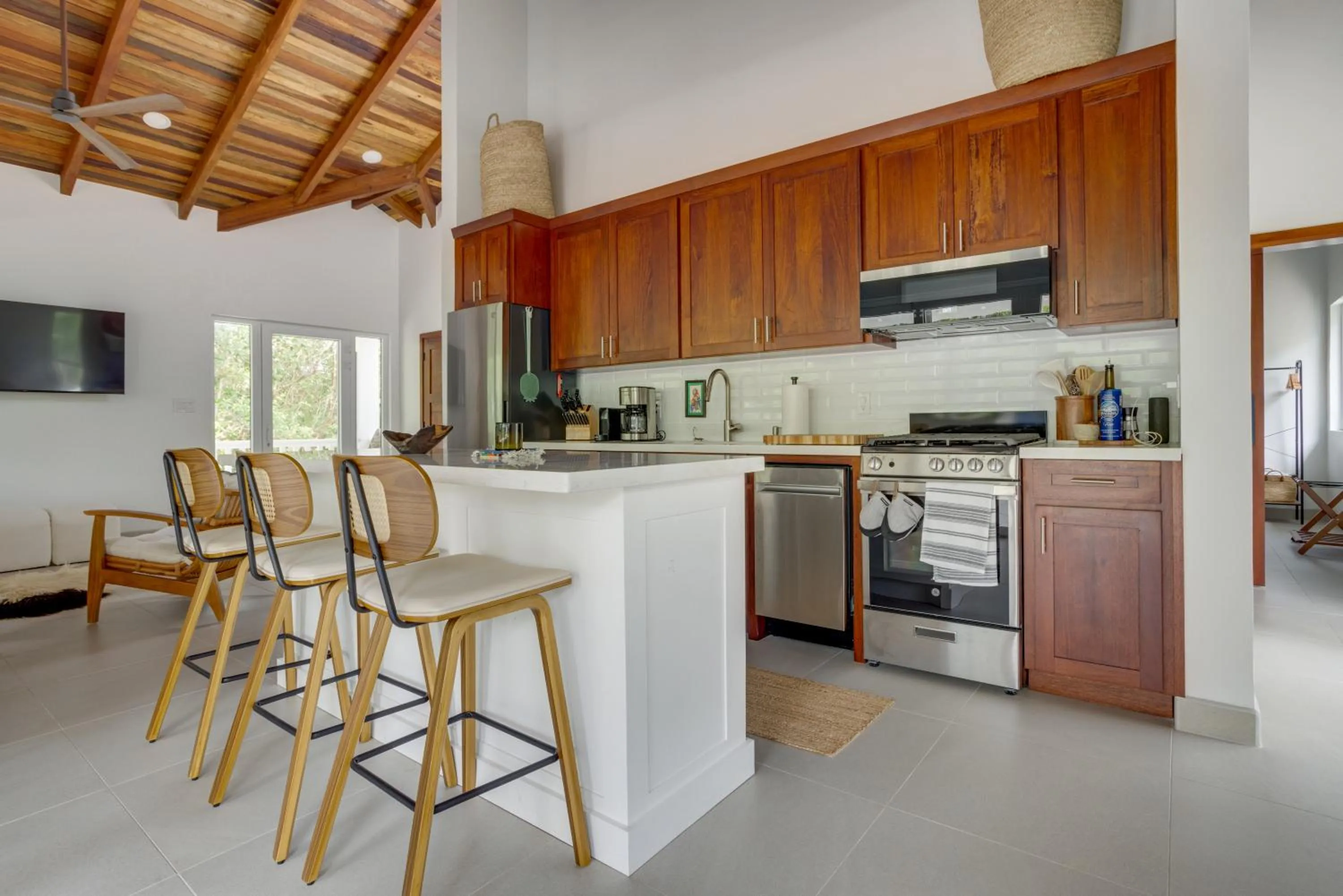 Kitchen or kitchenette in Ceiba Beach Resort