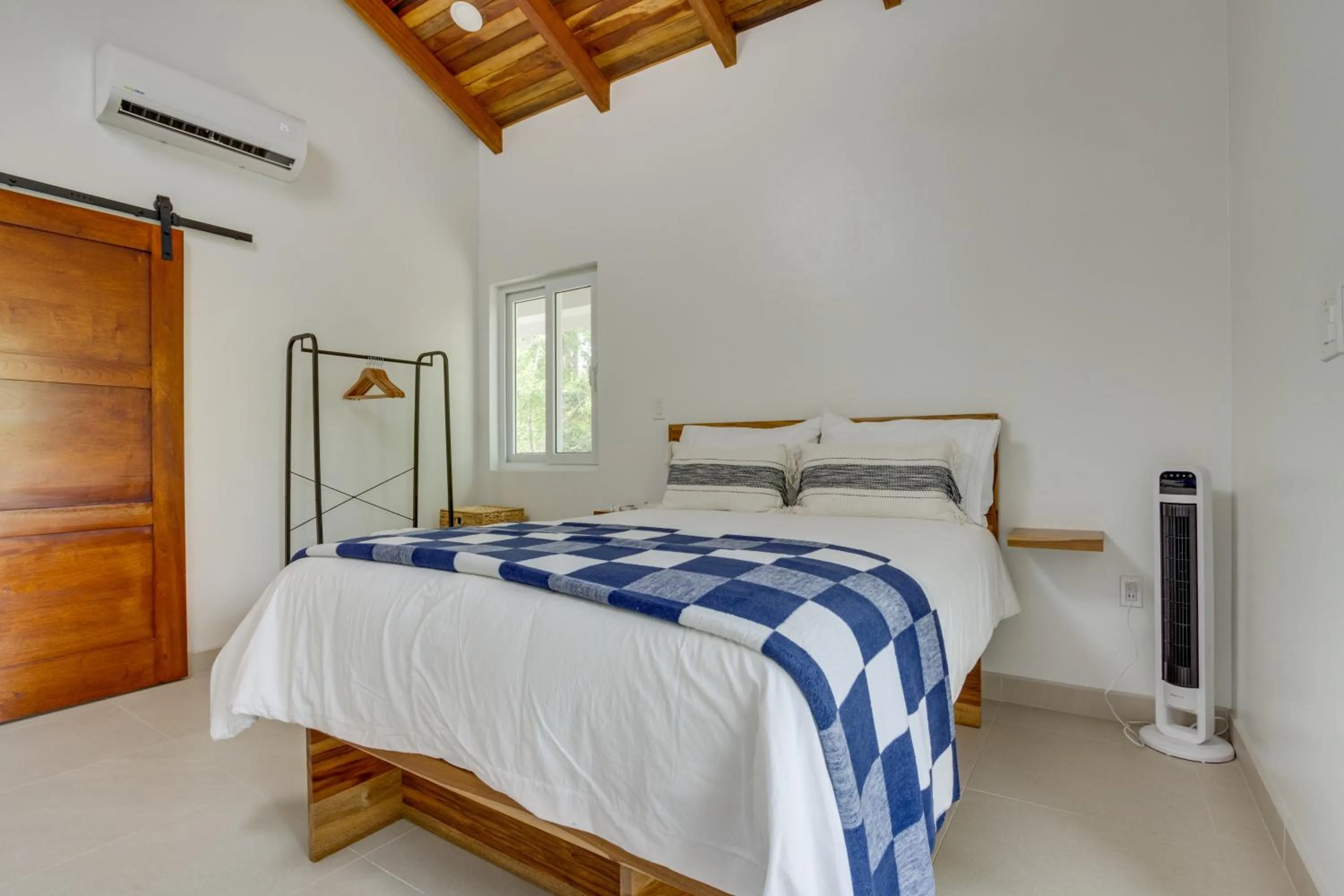 Bed in Ceiba Beach Resort