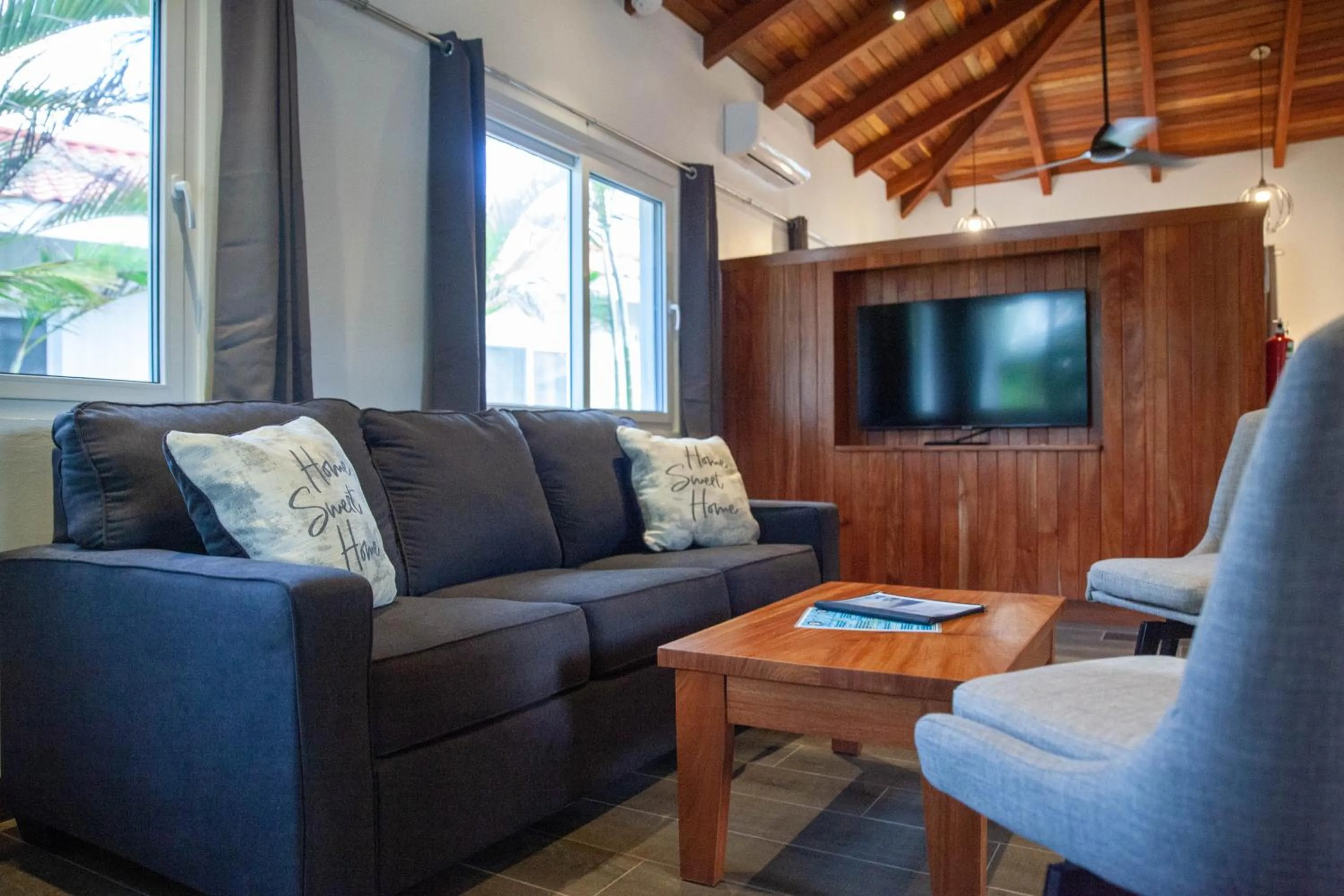 Living room in Ceiba Beach Resort