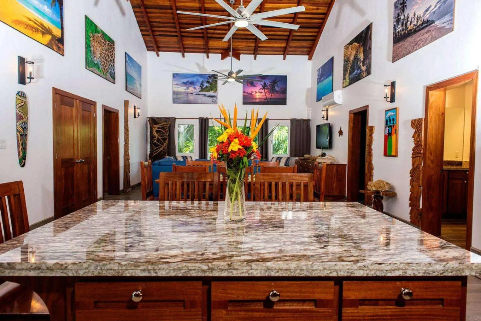 Dining area in Ceiba Beach Resort