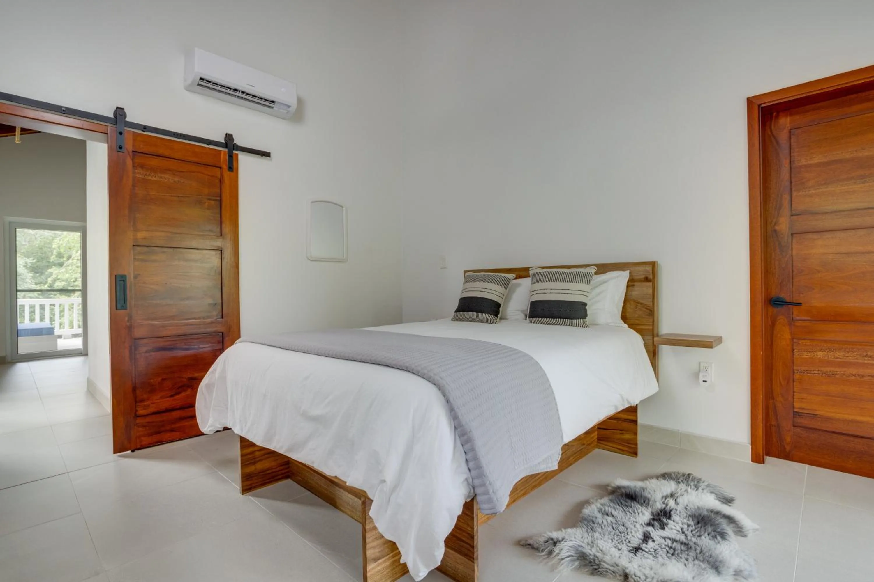 Bed in Ceiba Beach Resort